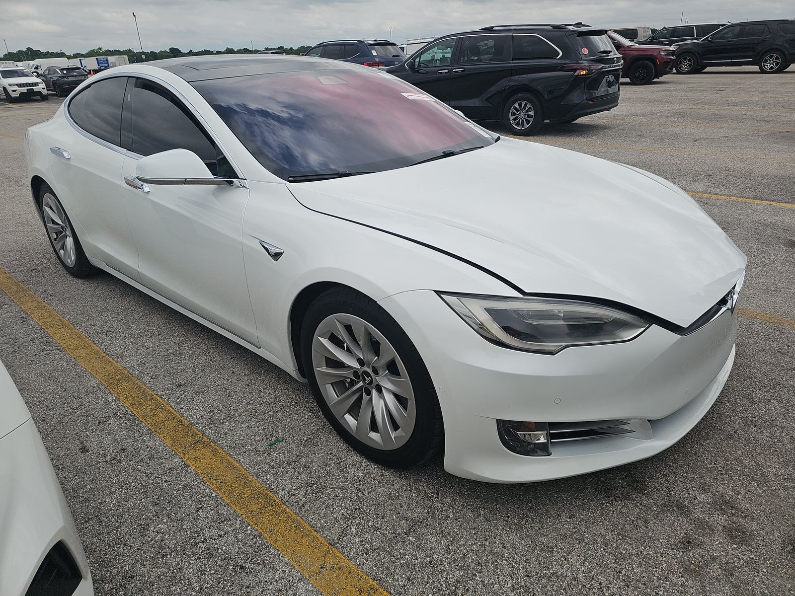 TESLA MODEL S - 4