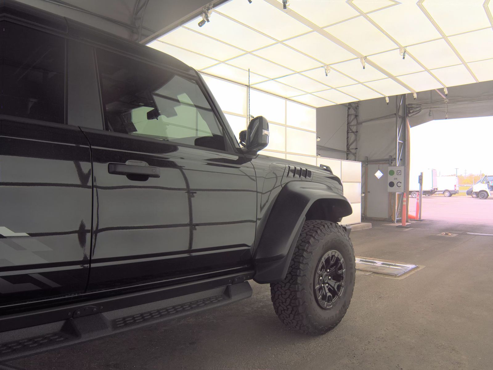FORD BRONCO - 6