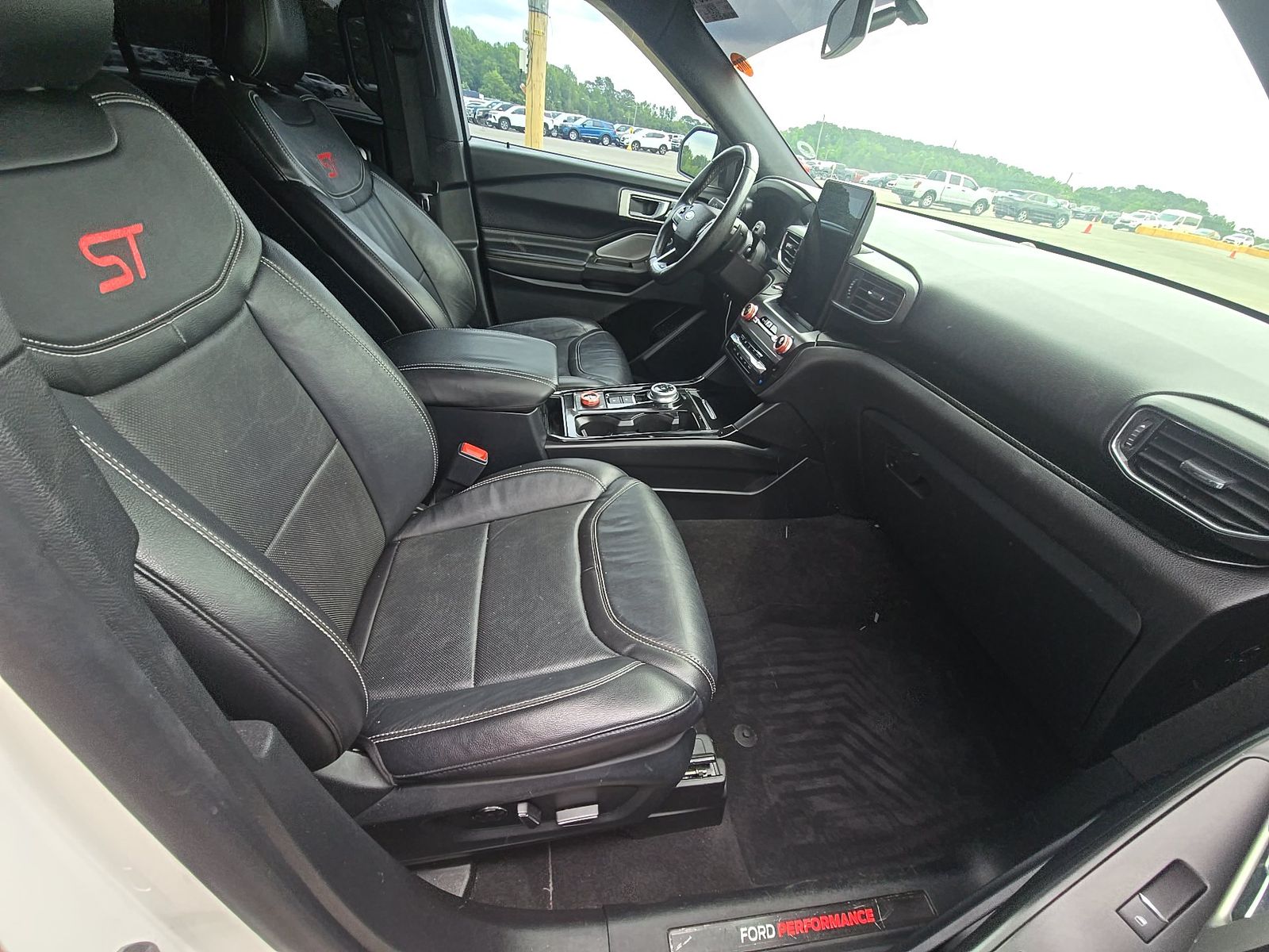 FORD EXPLORER - 9