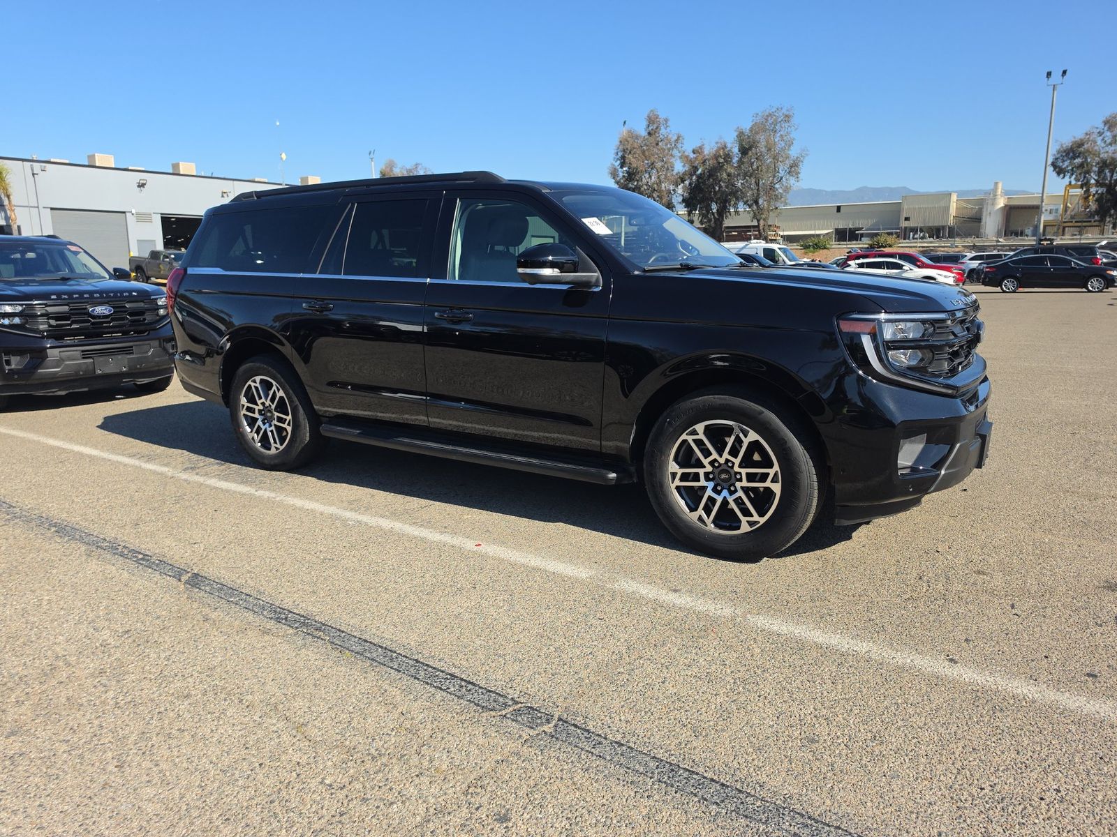 FORD EXPEDITION MAX - 4