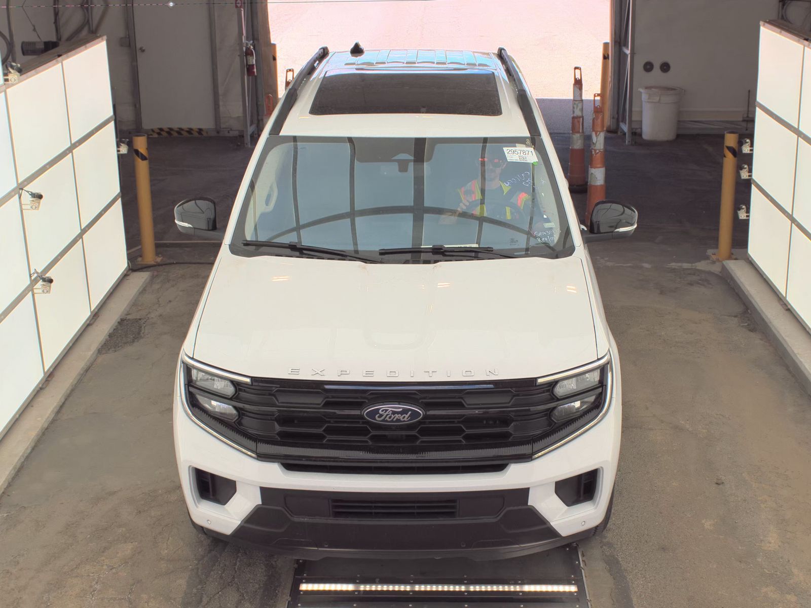 FORD EXPEDITION - 3