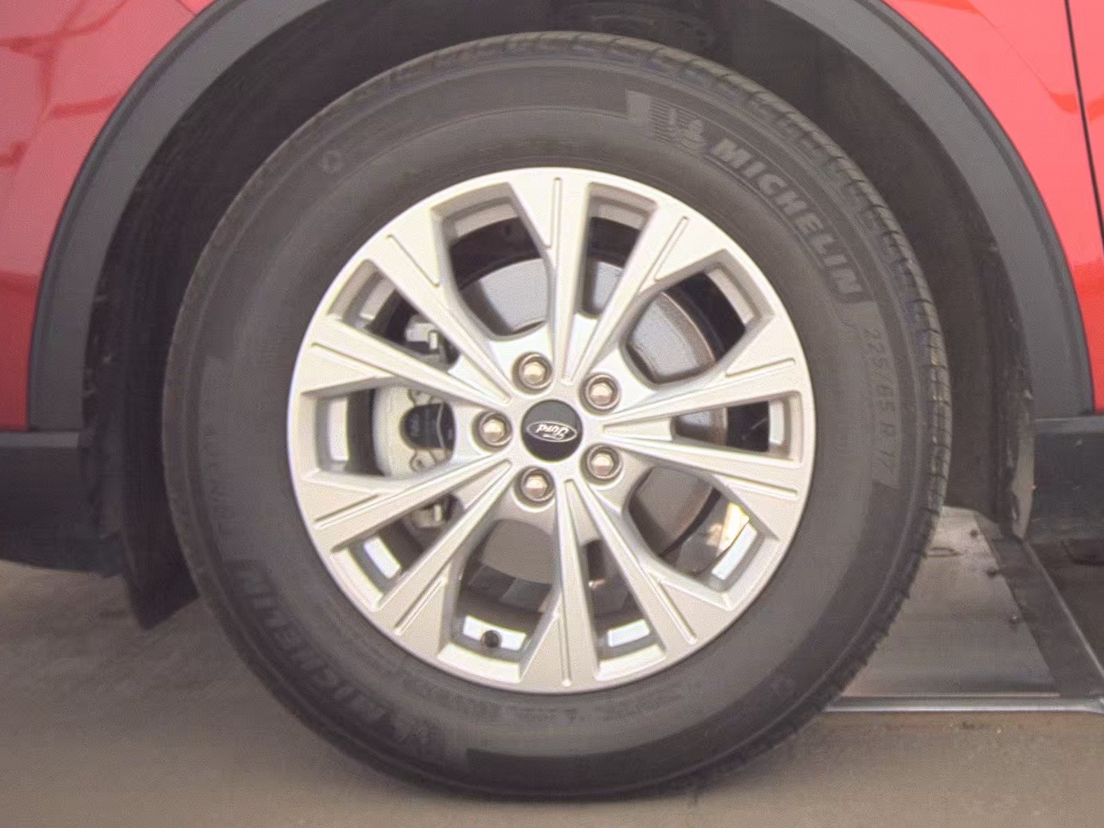 FORD ESCAPE - 10