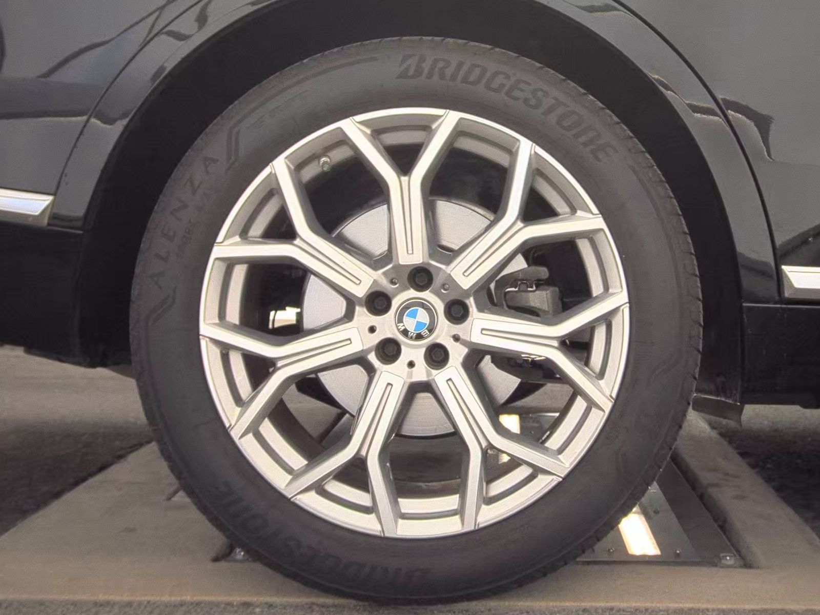 2022 BMW X7 xDrive40i AWD