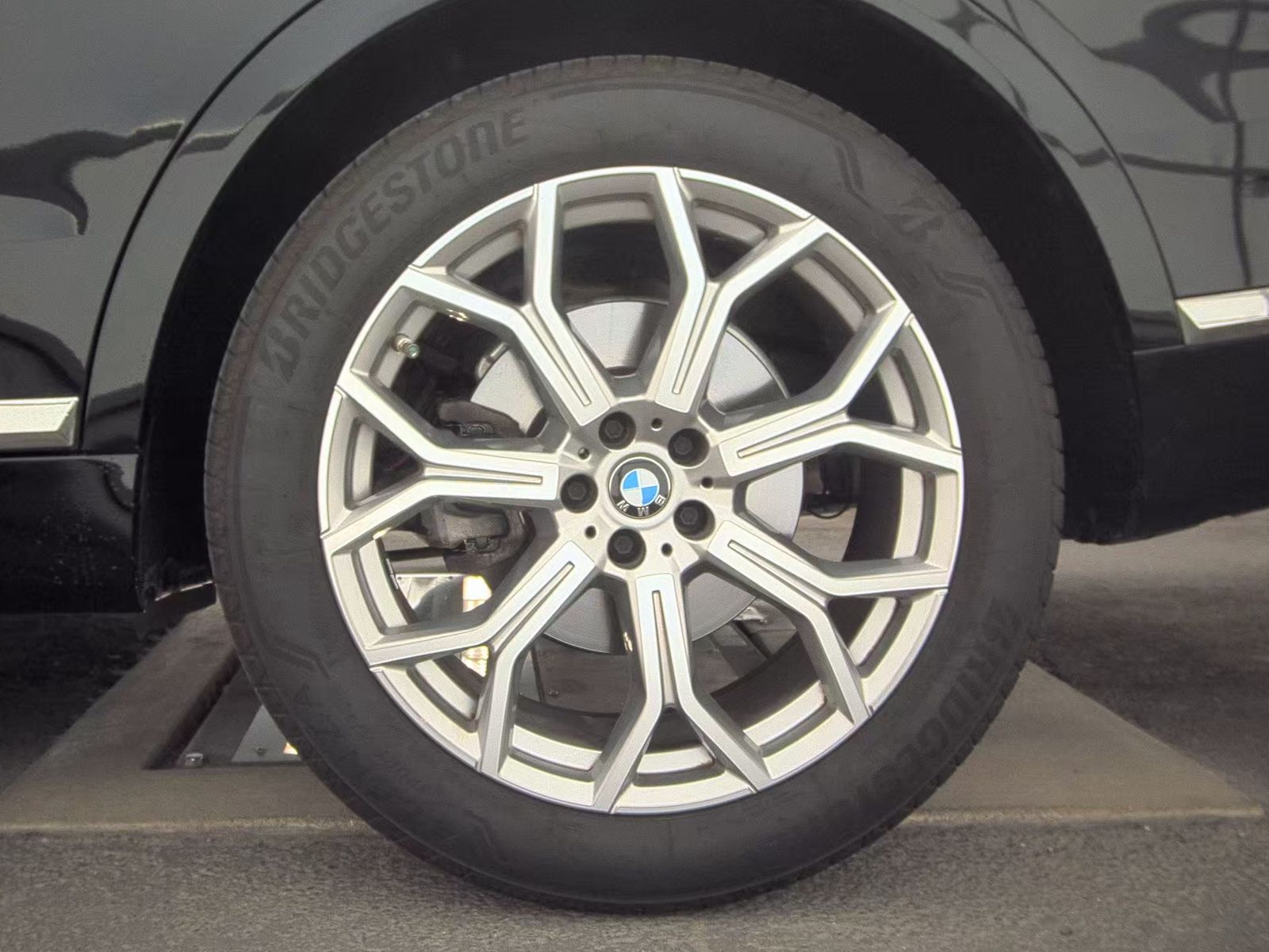 2022 BMW X7 xDrive40i AWD