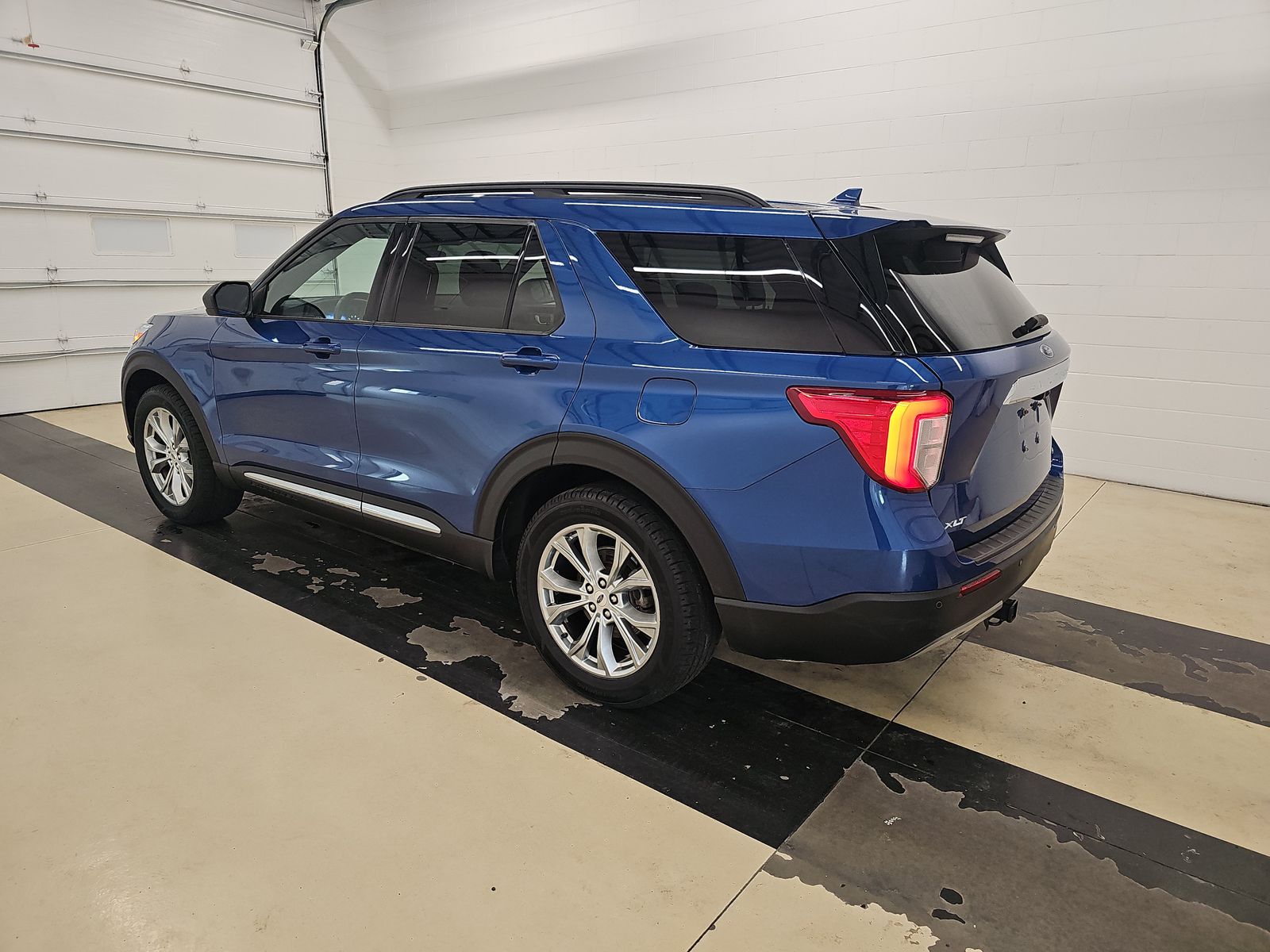 FORD EXPLORER - 7