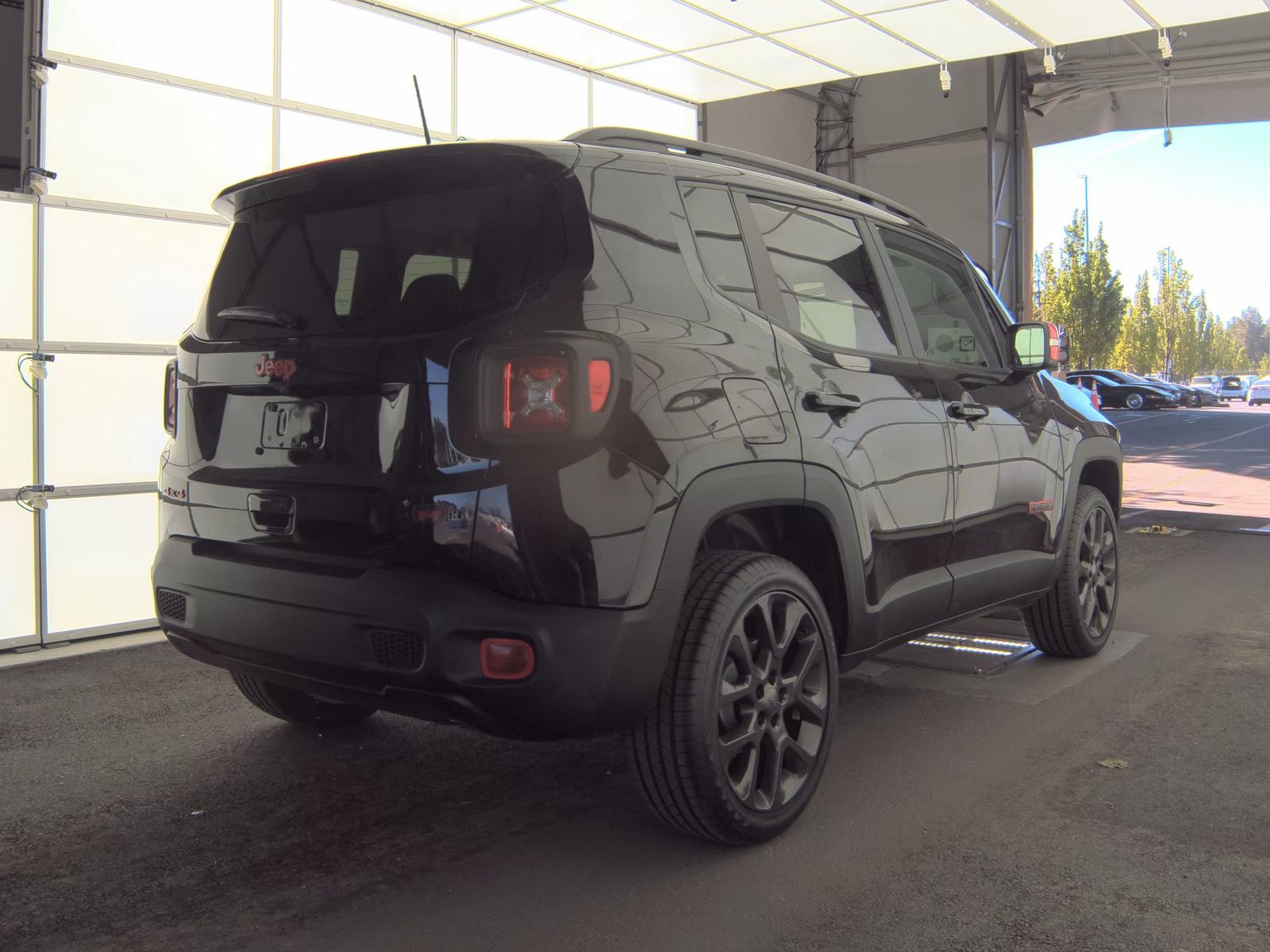 2023 Jeep Renegade Latitude Red Edition AWD