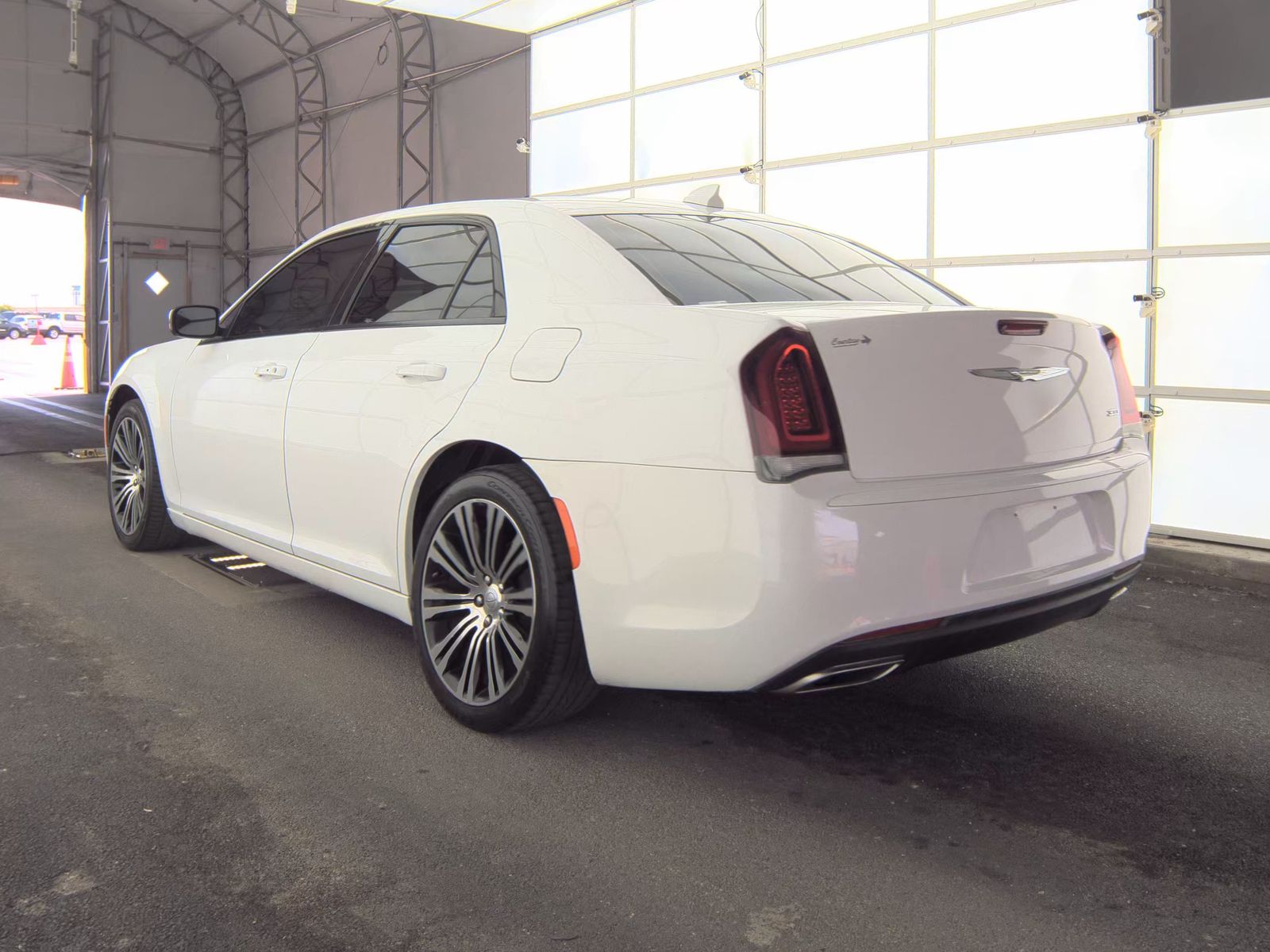 CHRYSLER 300 - 9