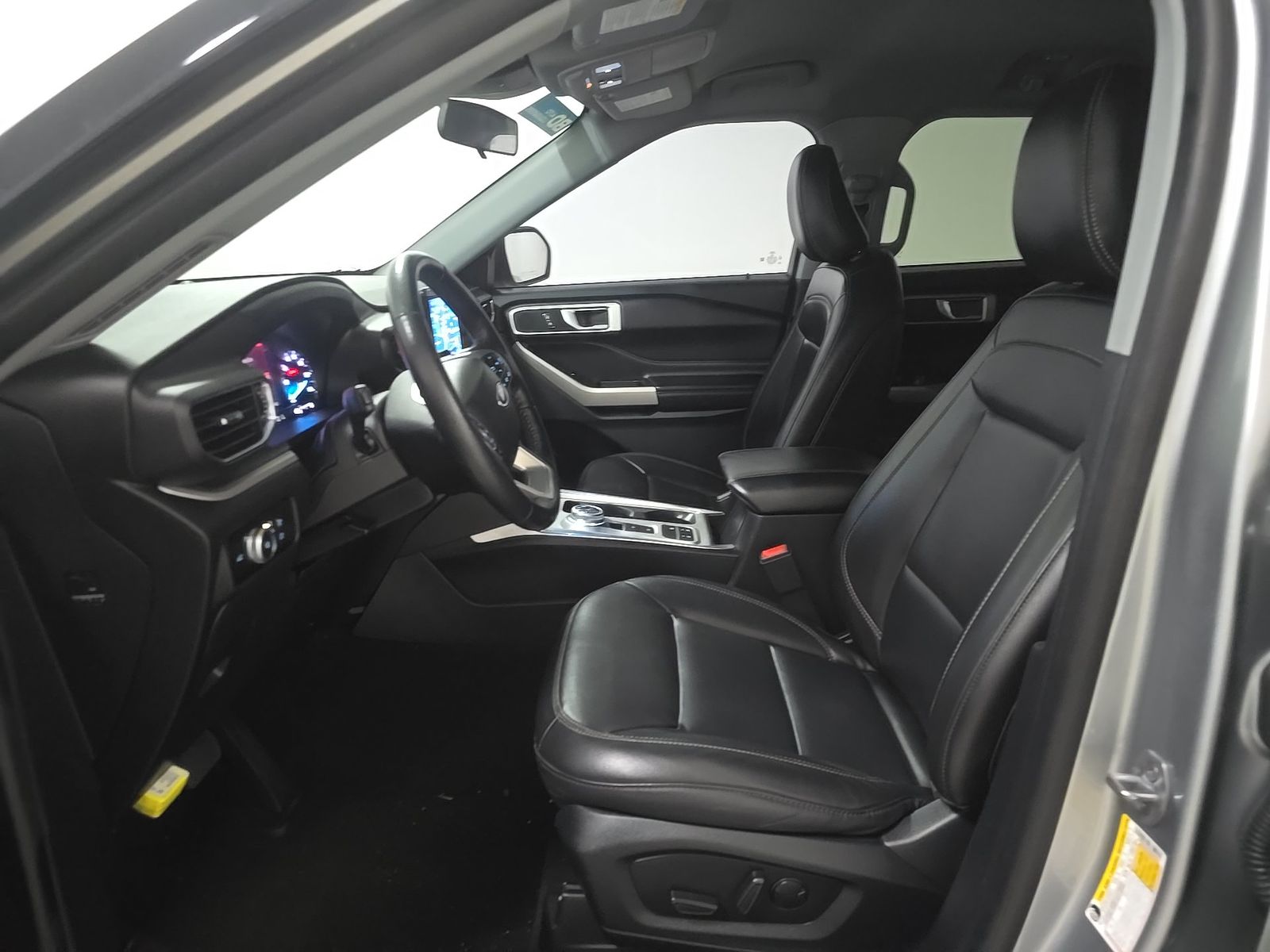 FORD EXPLORER - 8