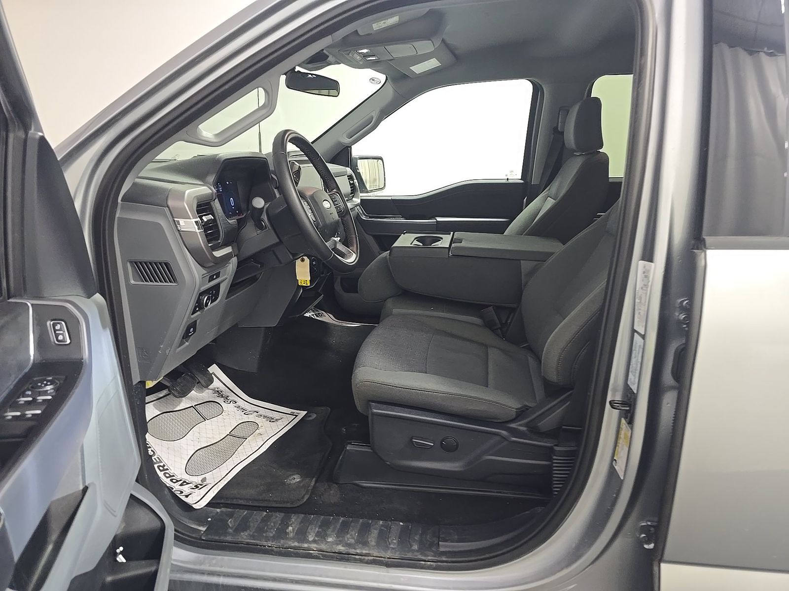 FORD F-150 - 8