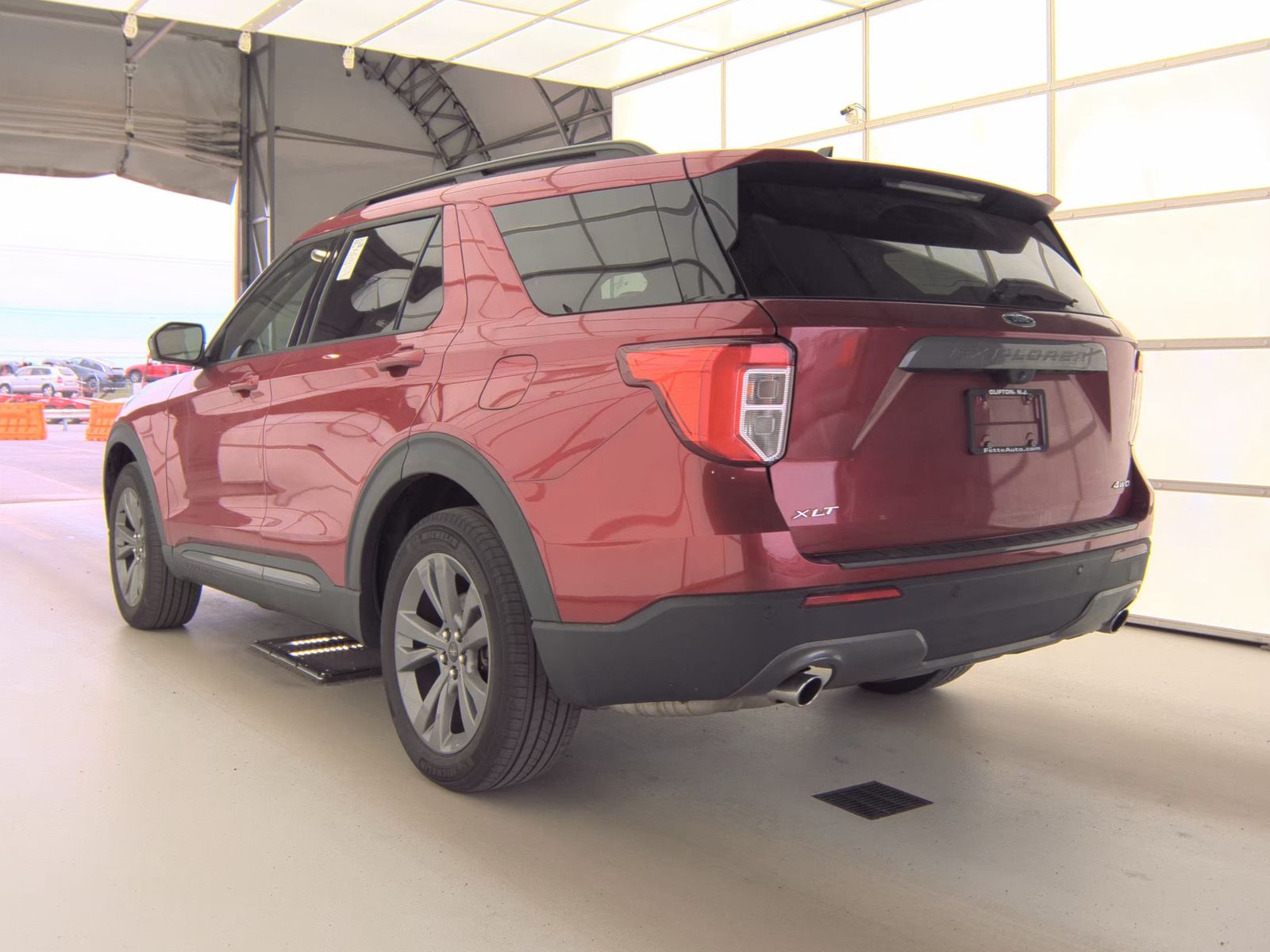 FORD EXPLORER - 9