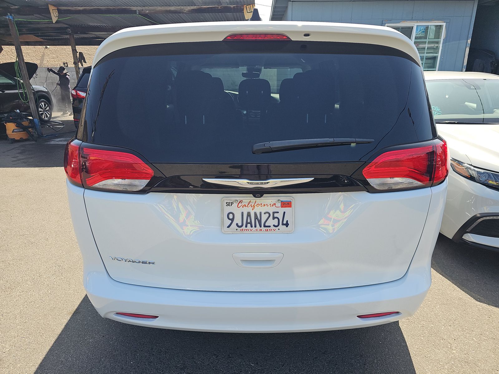 CHRYSLER VOYAGER - 6