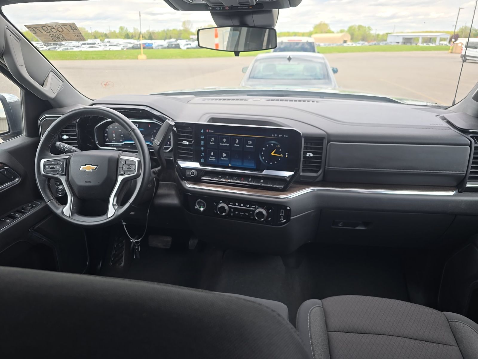 2024 Chevrolet Silverado 1500 LT AWD