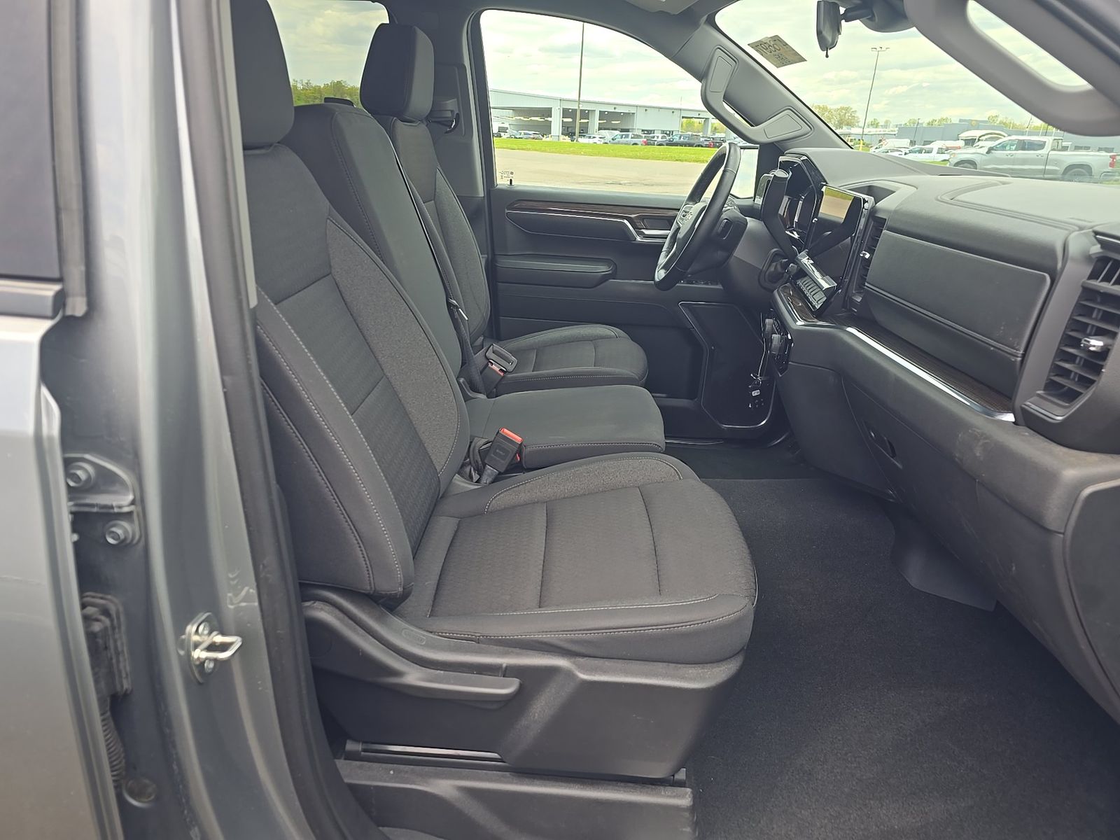 2024 Chevrolet Silverado 1500 LT AWD