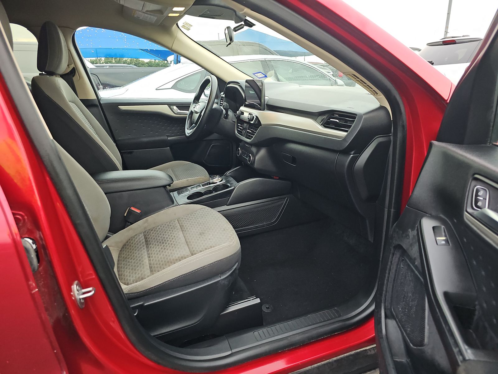 FORD ESCAPE - 9