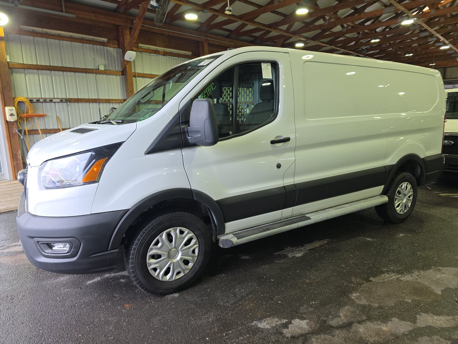 FORD TRANSIT 250 - 1