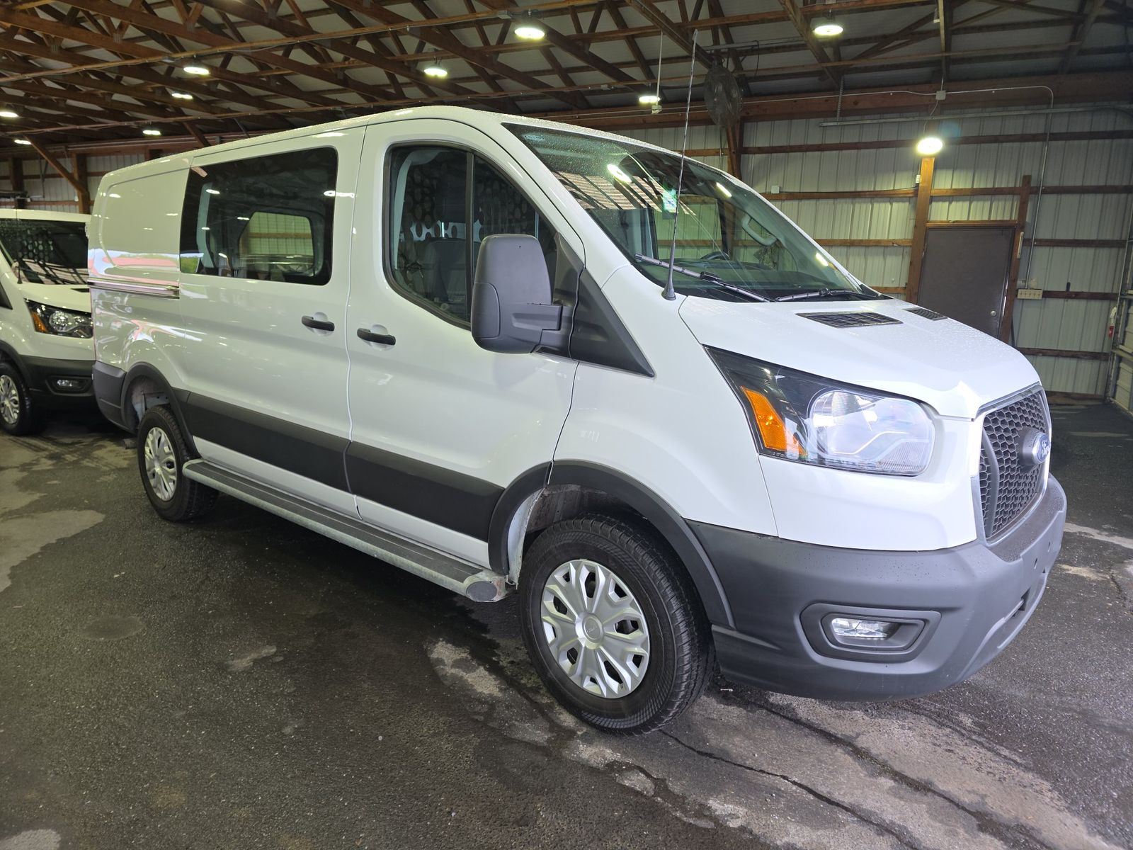 FORD TRANSIT 250 - 4