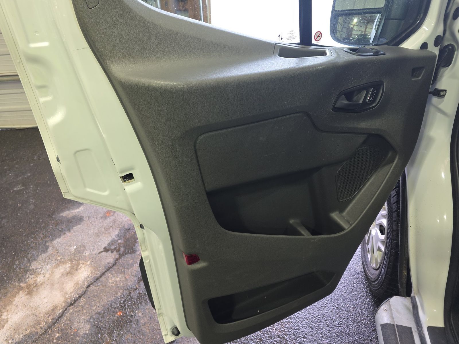 FORD TRANSIT 250 - 10