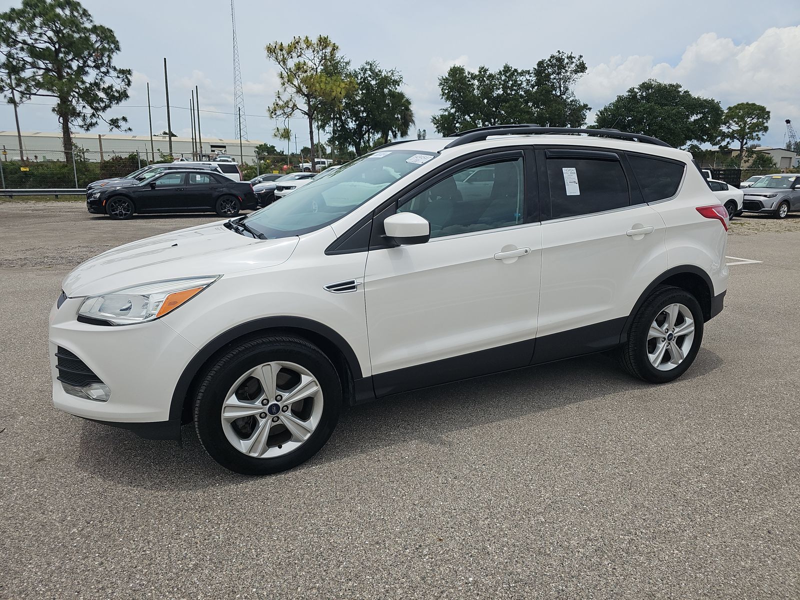 FORD ESCAPE - 1