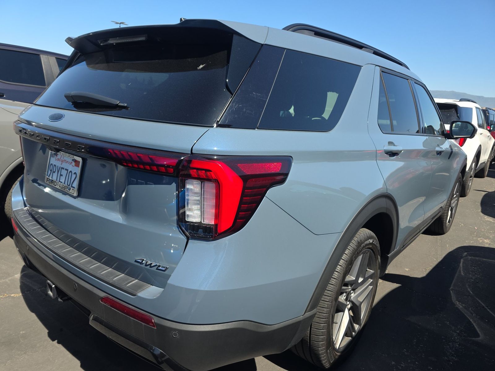 FORD EXPLORER - 5