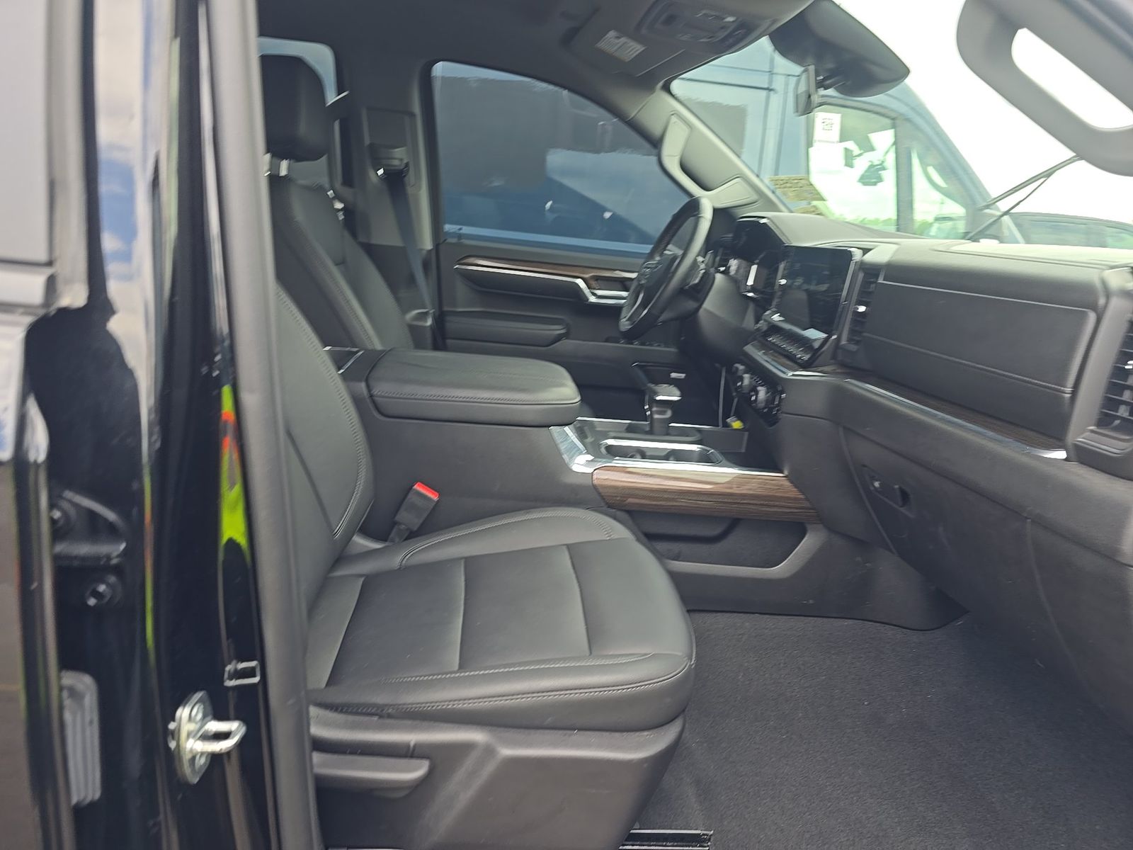 2024 Chevrolet Silverado 1500 RST AWD
