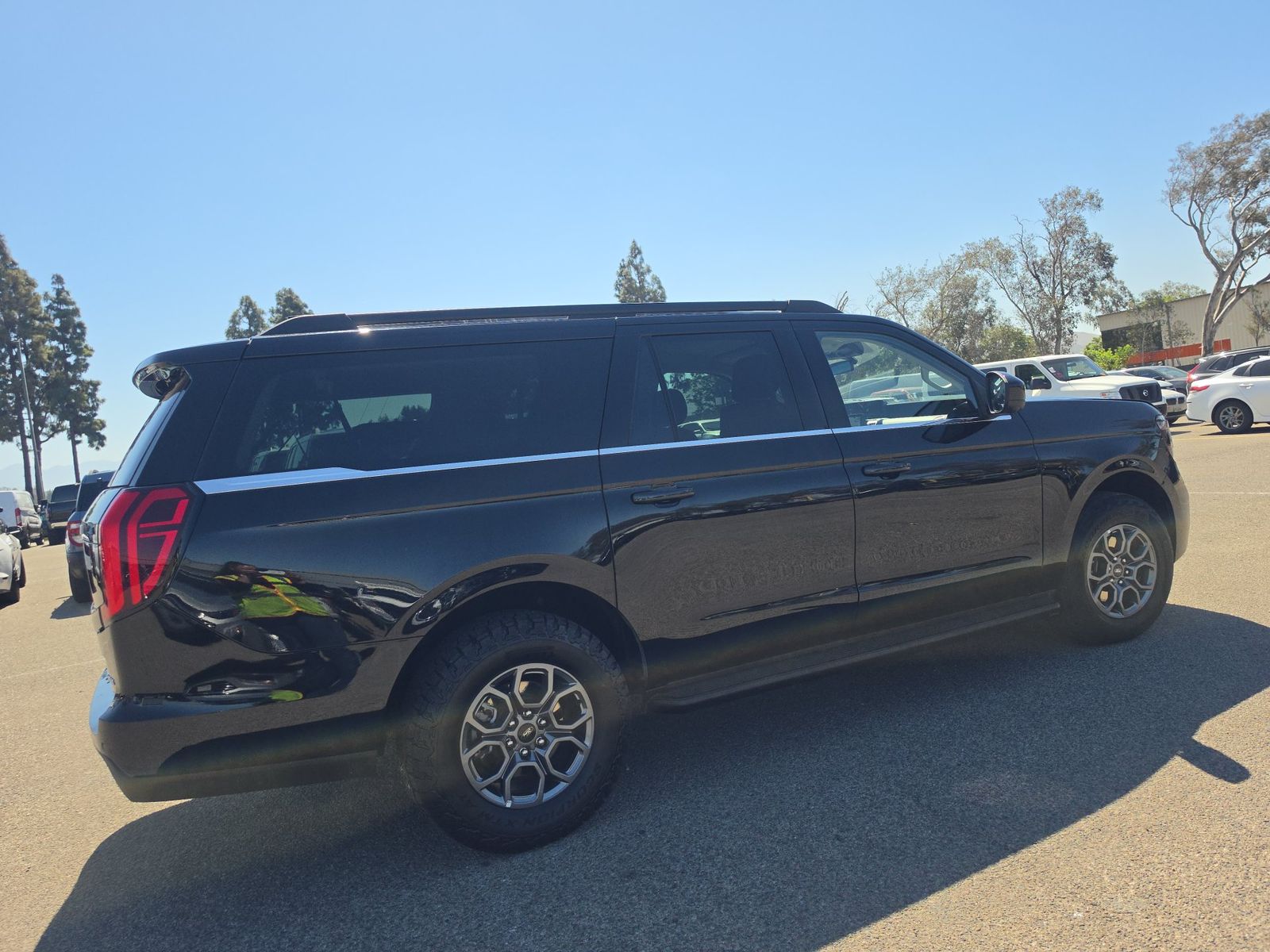 FORD EXPEDITION MAX - 5