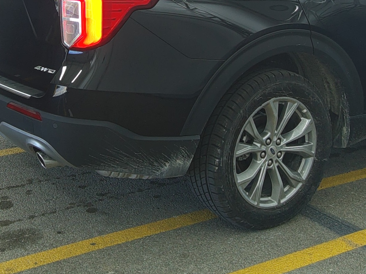 FORD EXPLORER - 10