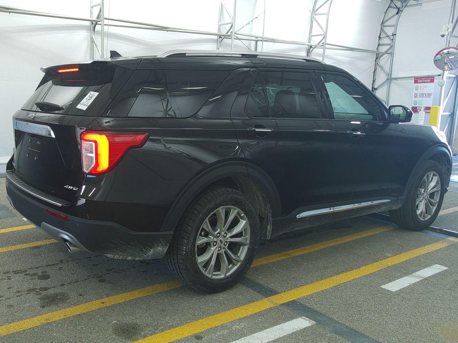 FORD EXPLORER - 5