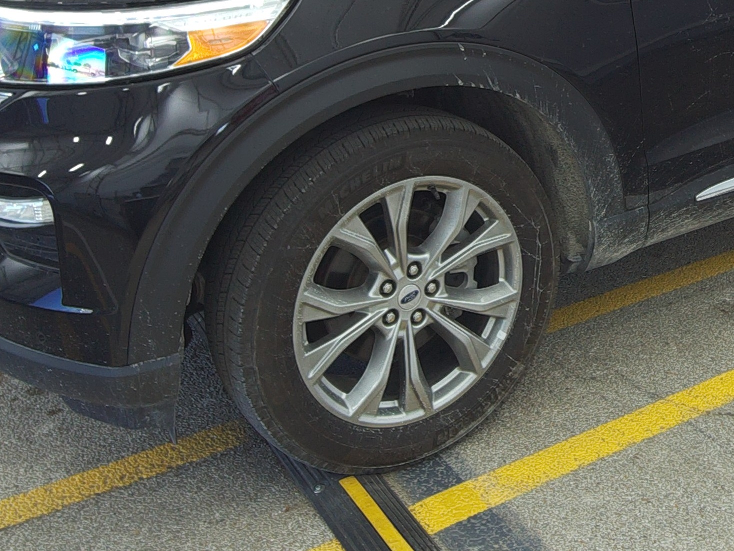 FORD EXPLORER - 8