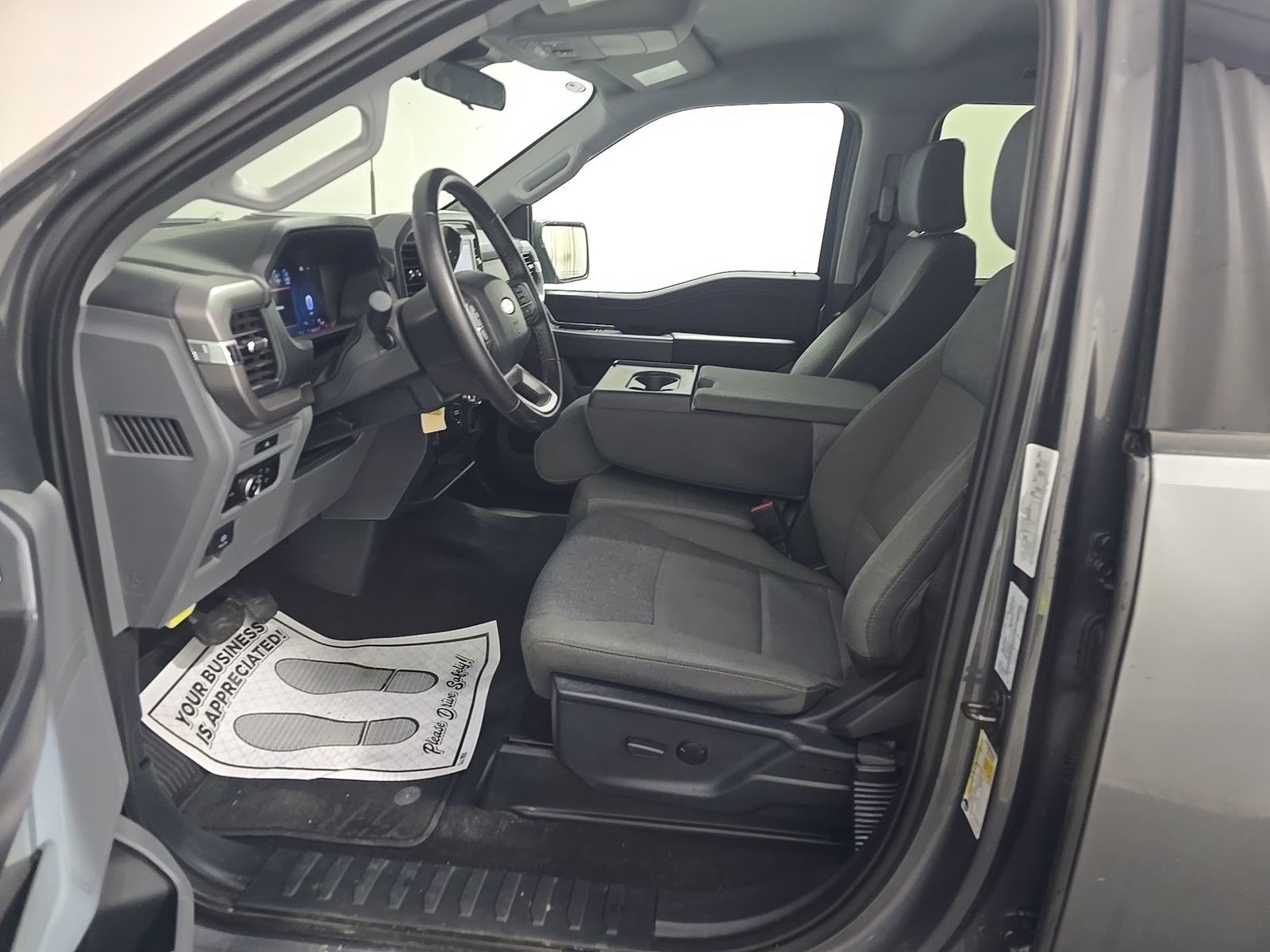 FORD F-150 - 8