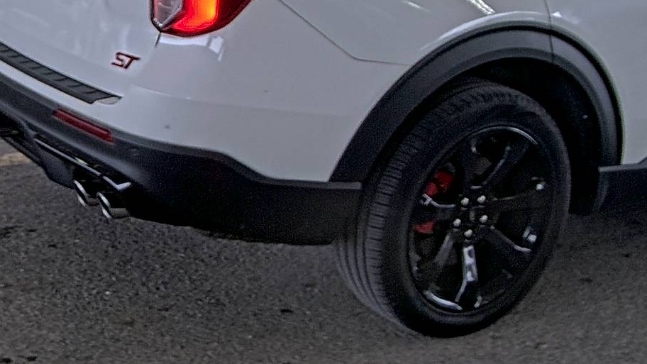 FORD EXPLORER - 10