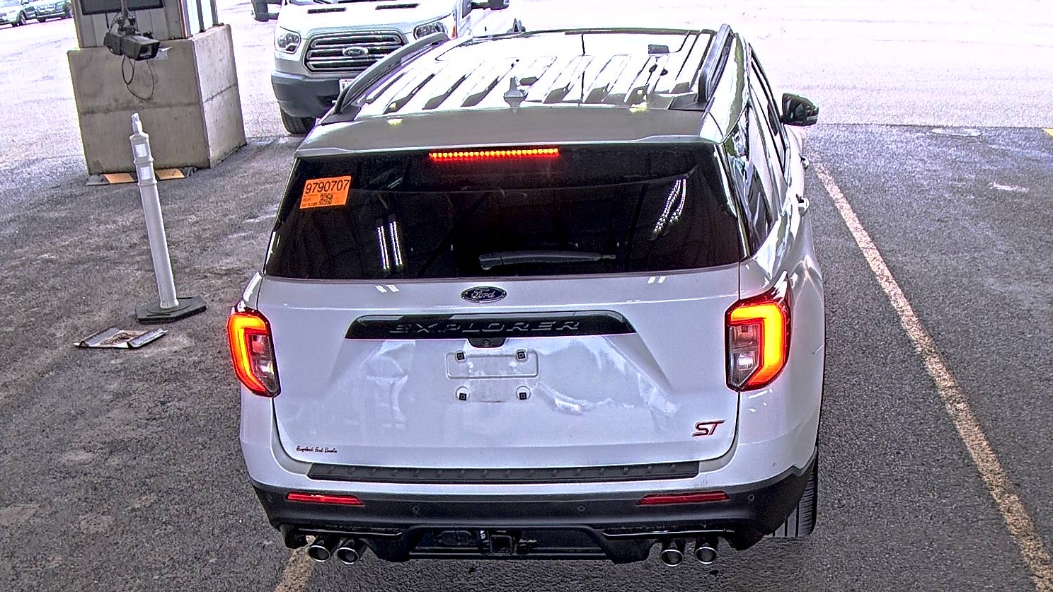FORD EXPLORER - 6