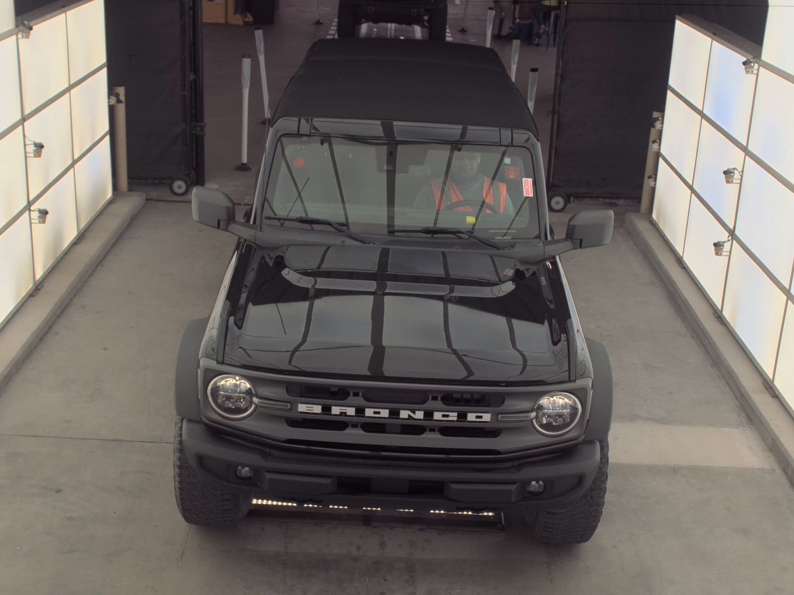 FORD BRONCO - 3