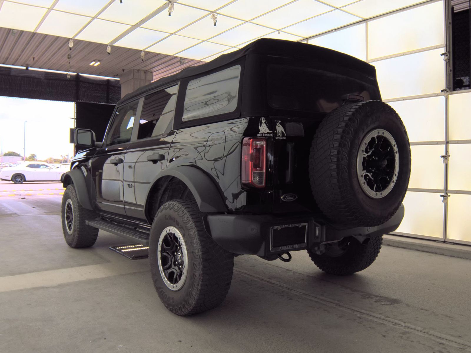 FORD BRONCO - 9