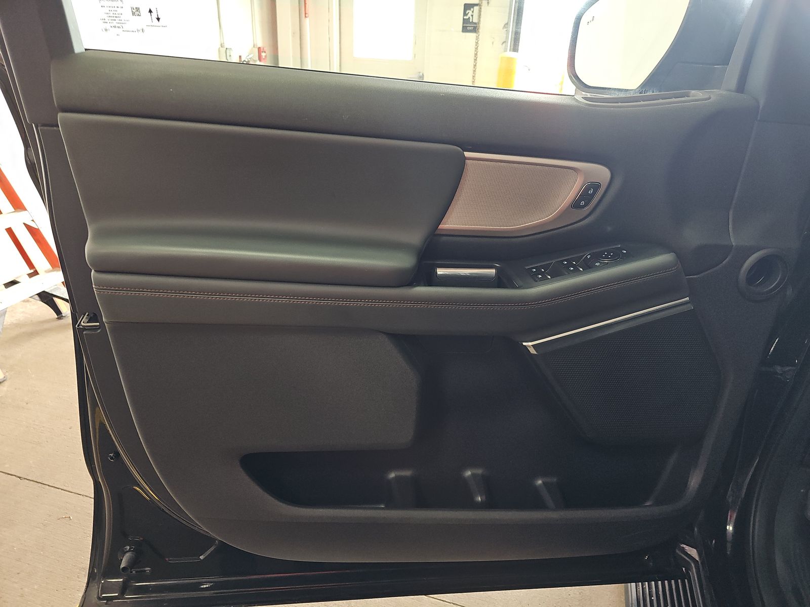 FORD EXPEDITION MAX - 4