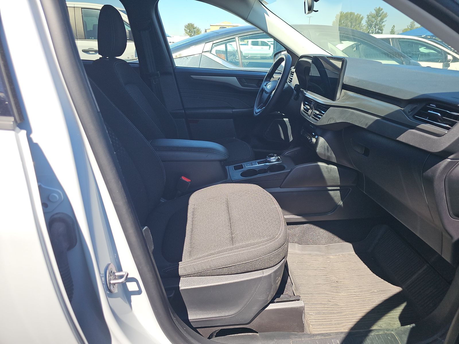 FORD ESCAPE - 9