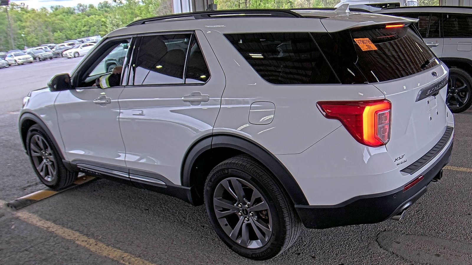 FORD EXPLORER - 7