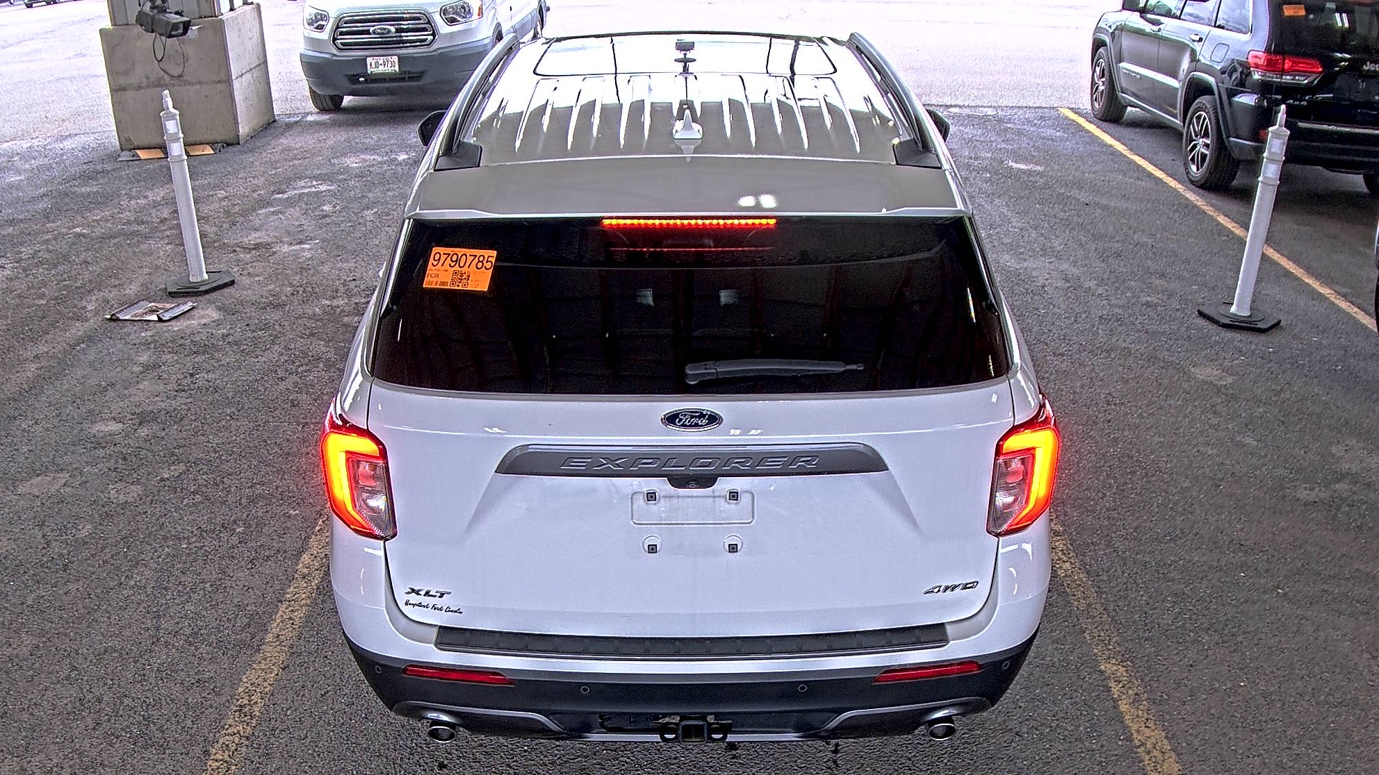FORD EXPLORER - 6