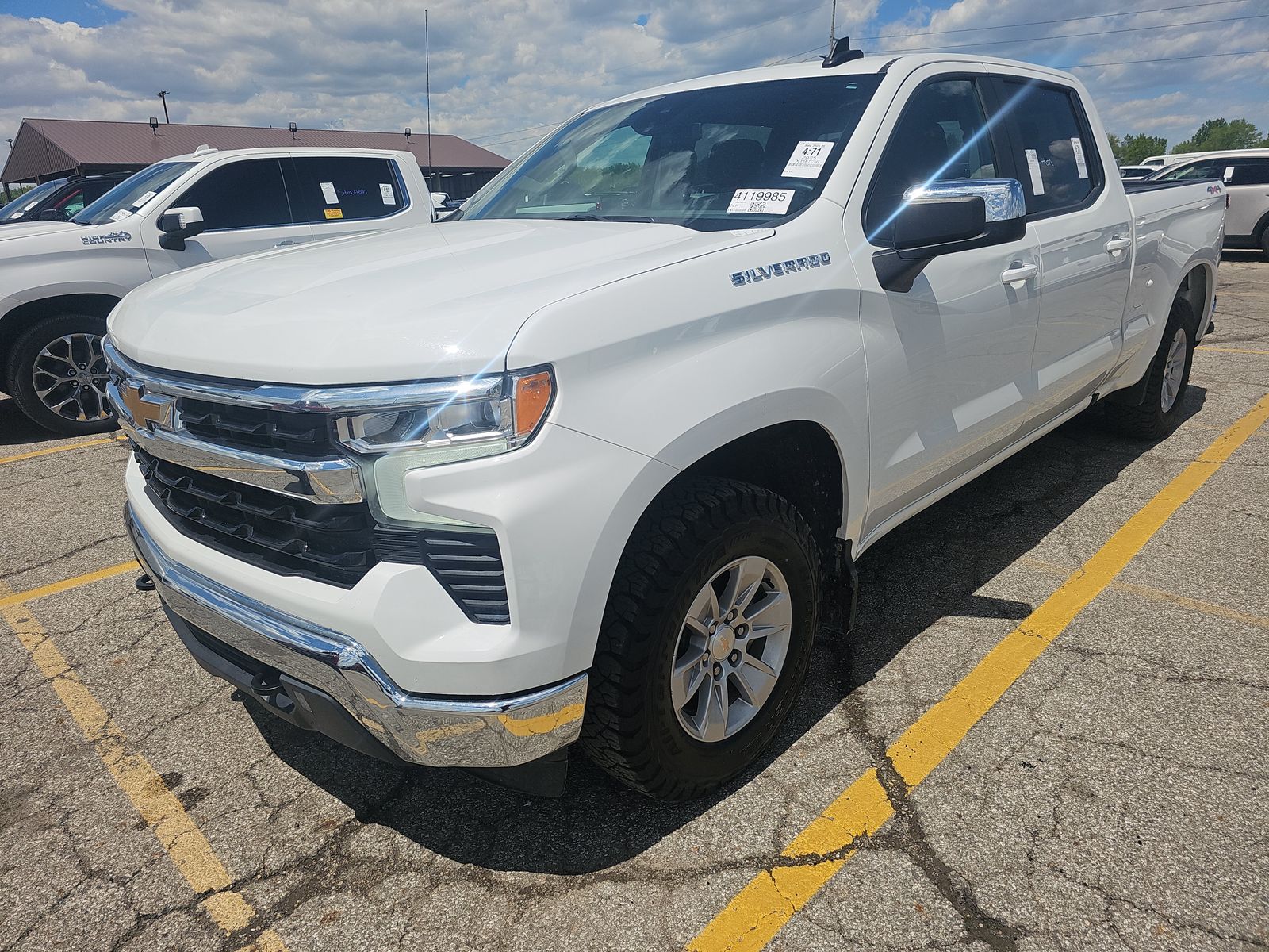 2025 Chevrolet Silverado 1500 LT AWD