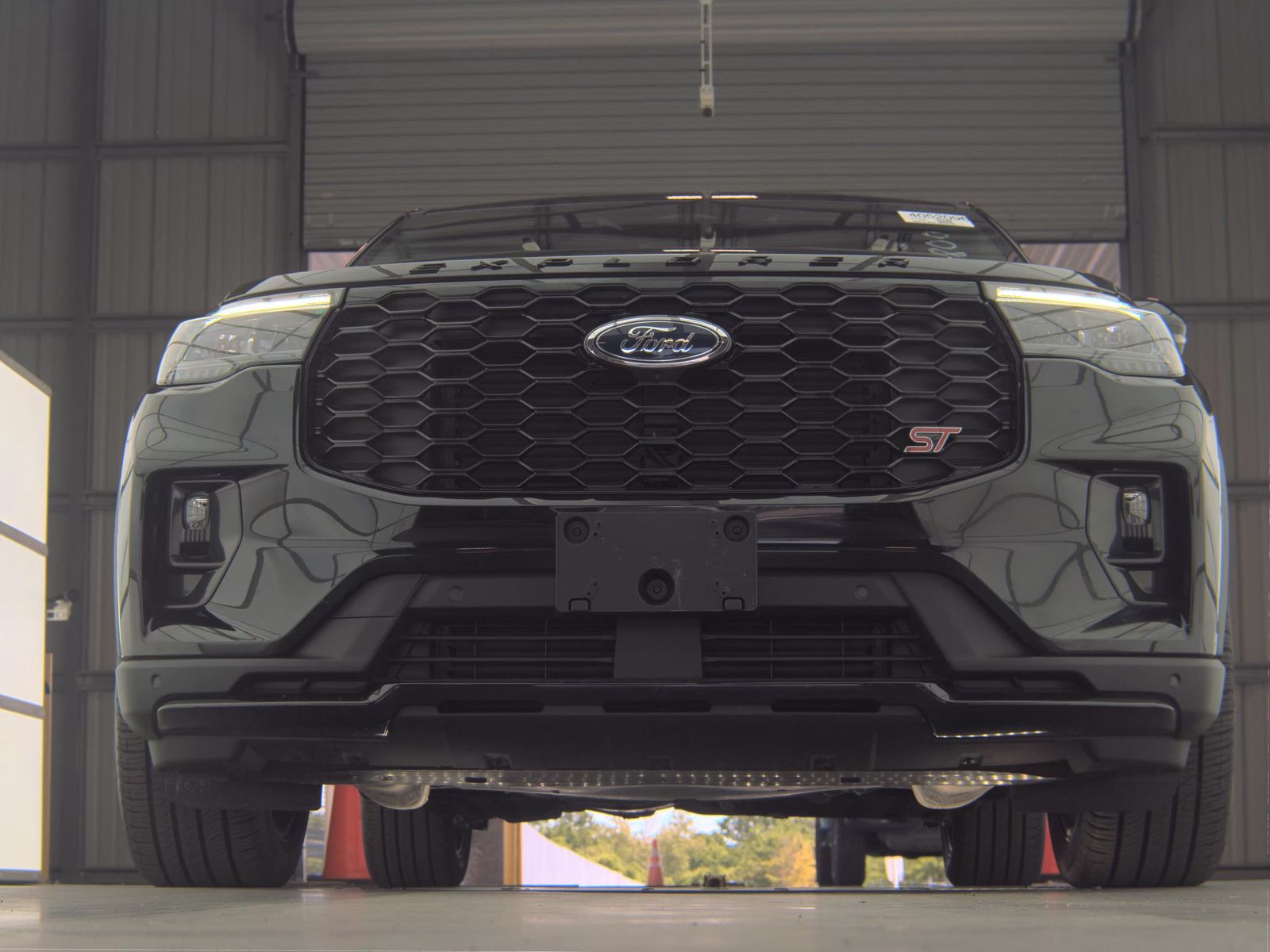 FORD EXPLORER - 4