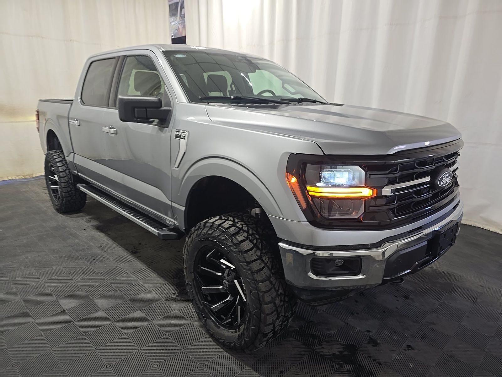 FORD F-150 - 4