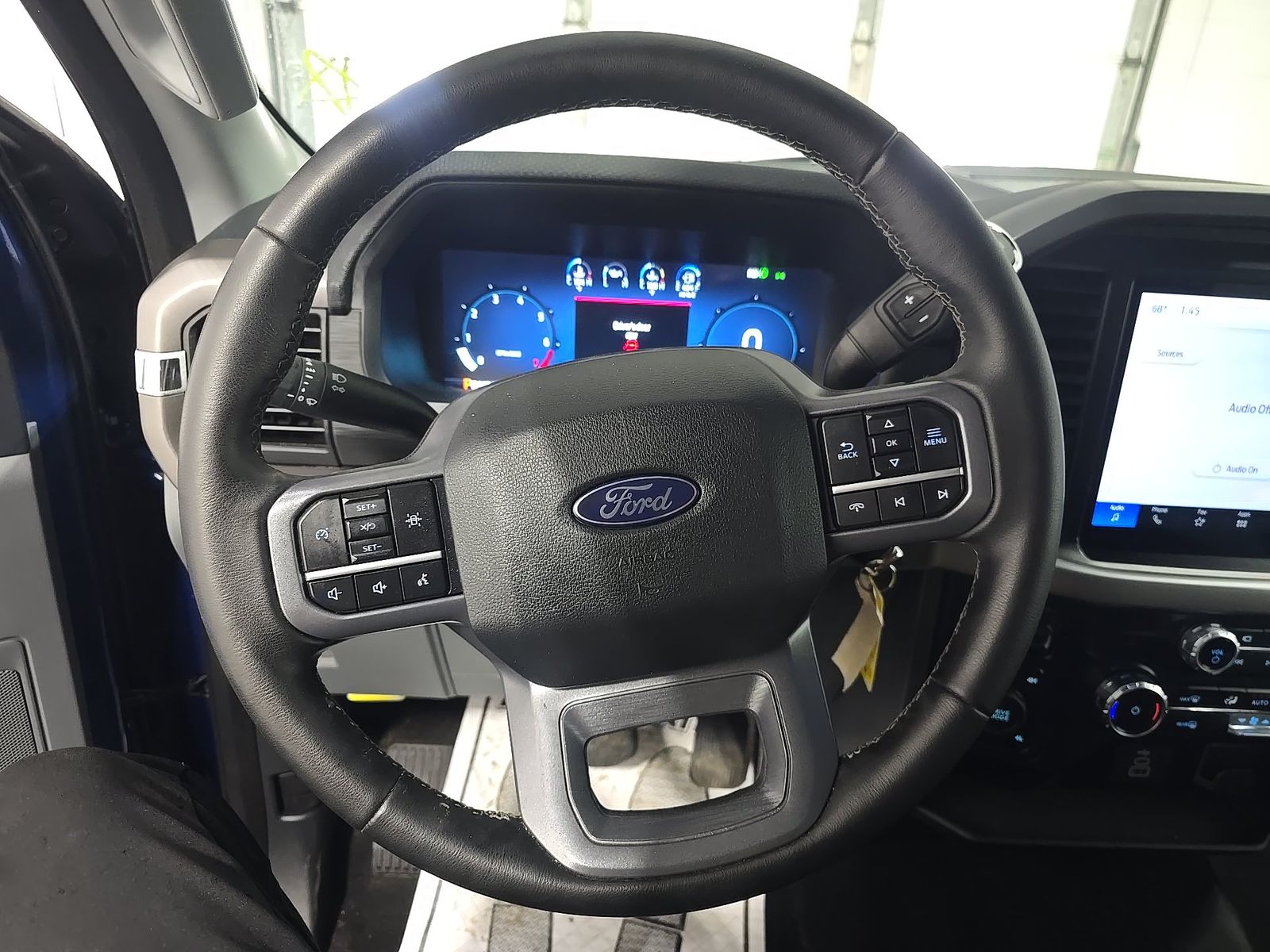 2025 Ford F-150 XLT AWD