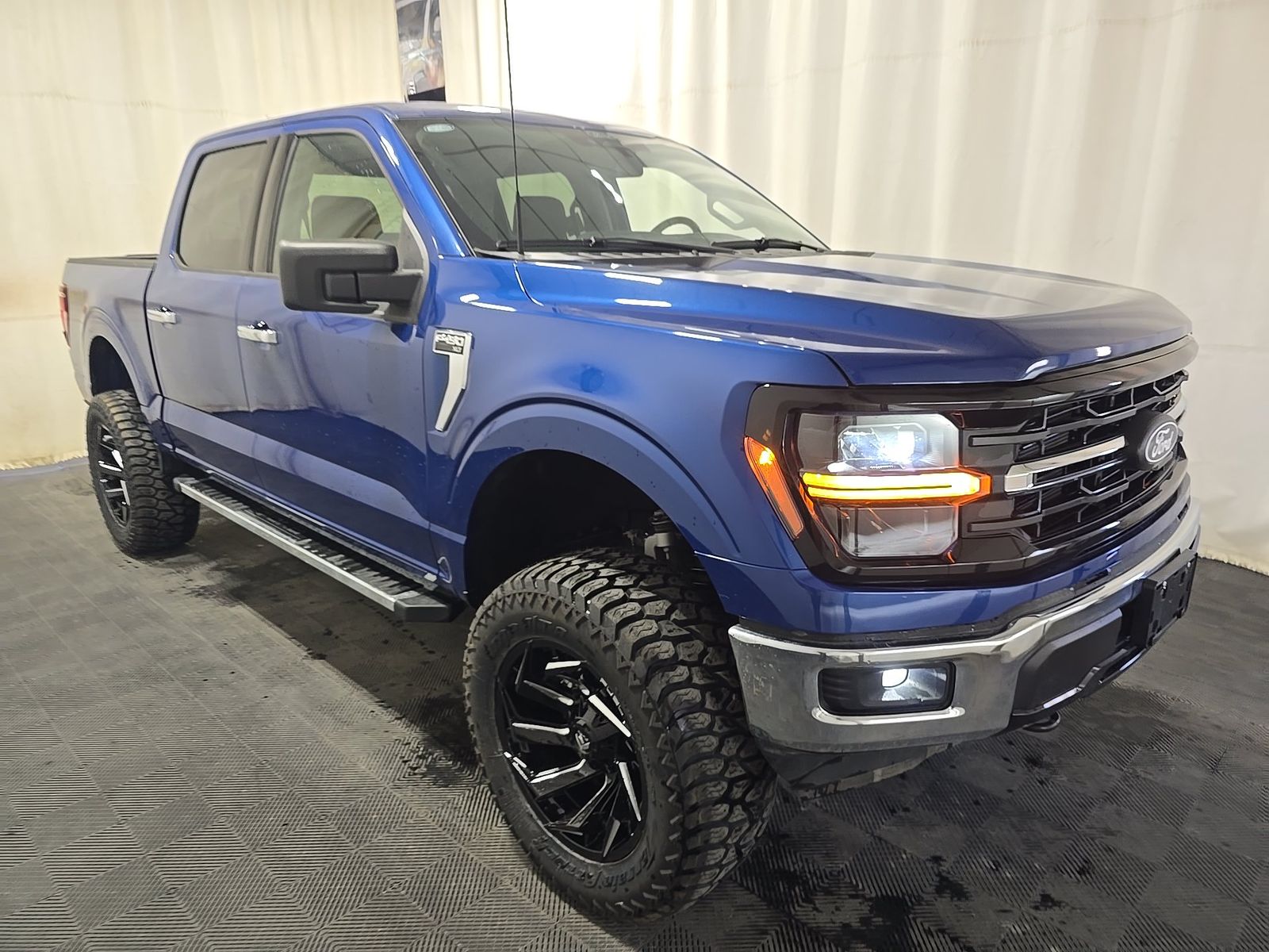 FORD F-150 - 4