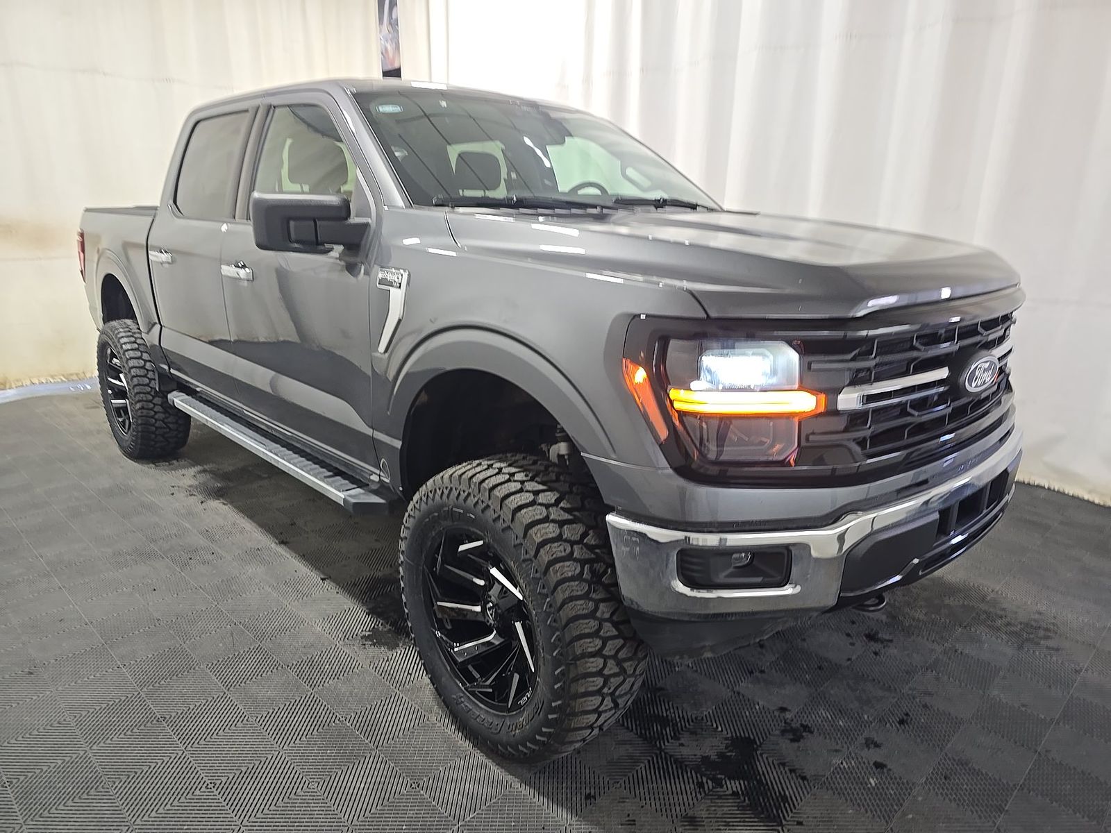 FORD F-150 - 4