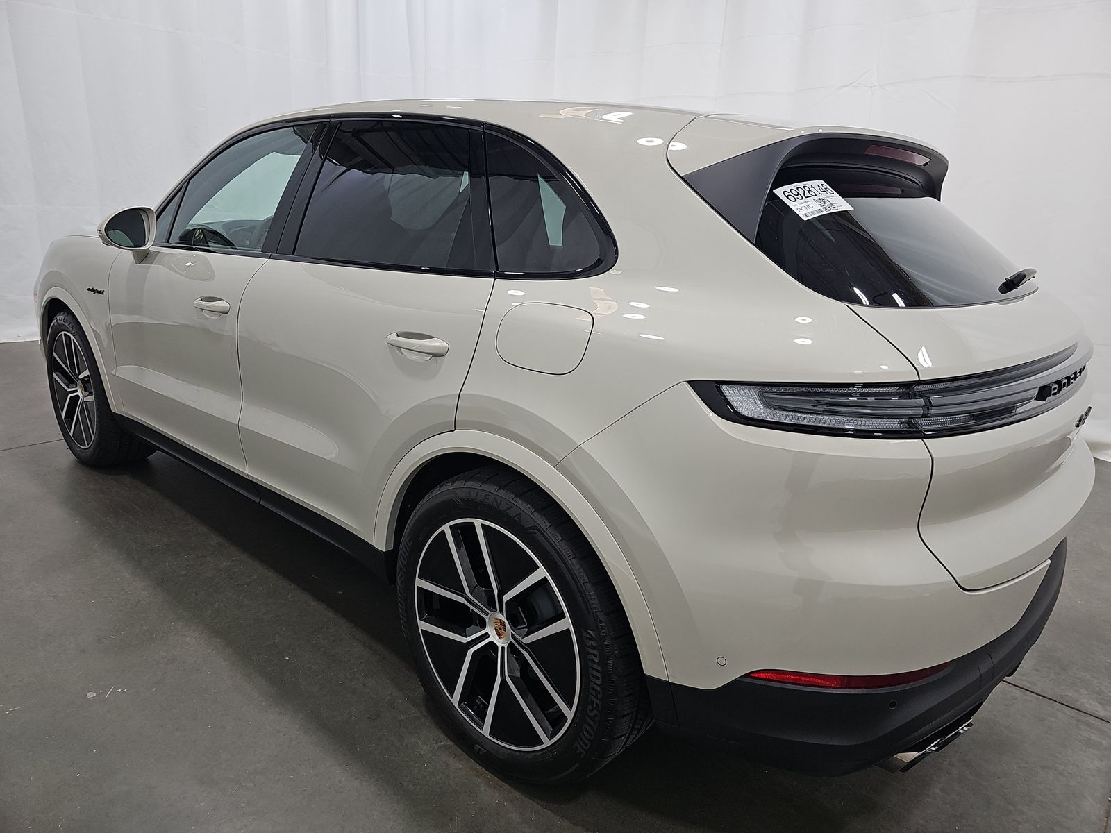 PORSCHE CAYENNE - 7