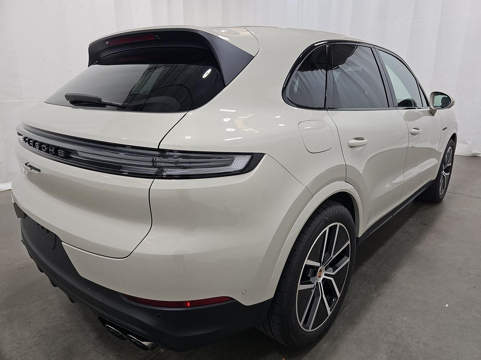 PORSCHE CAYENNE - 5