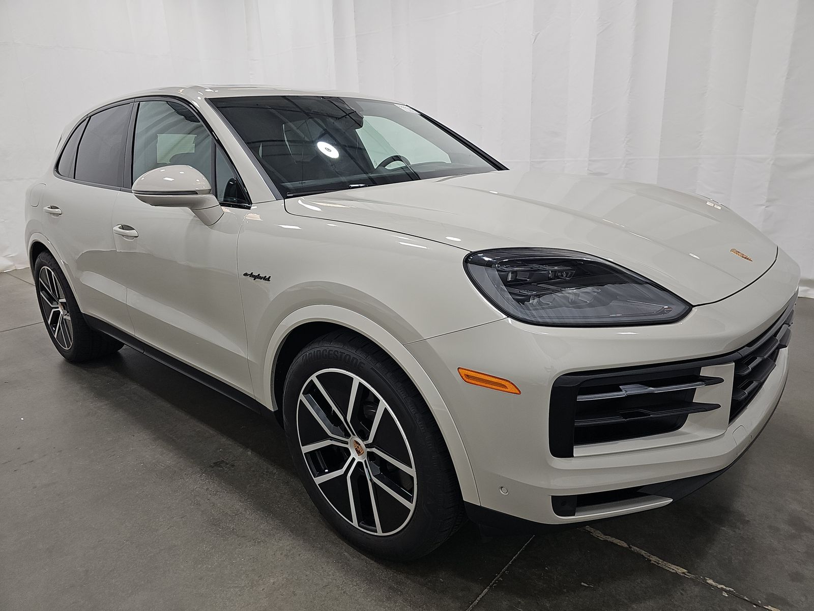 PORSCHE CAYENNE - 4