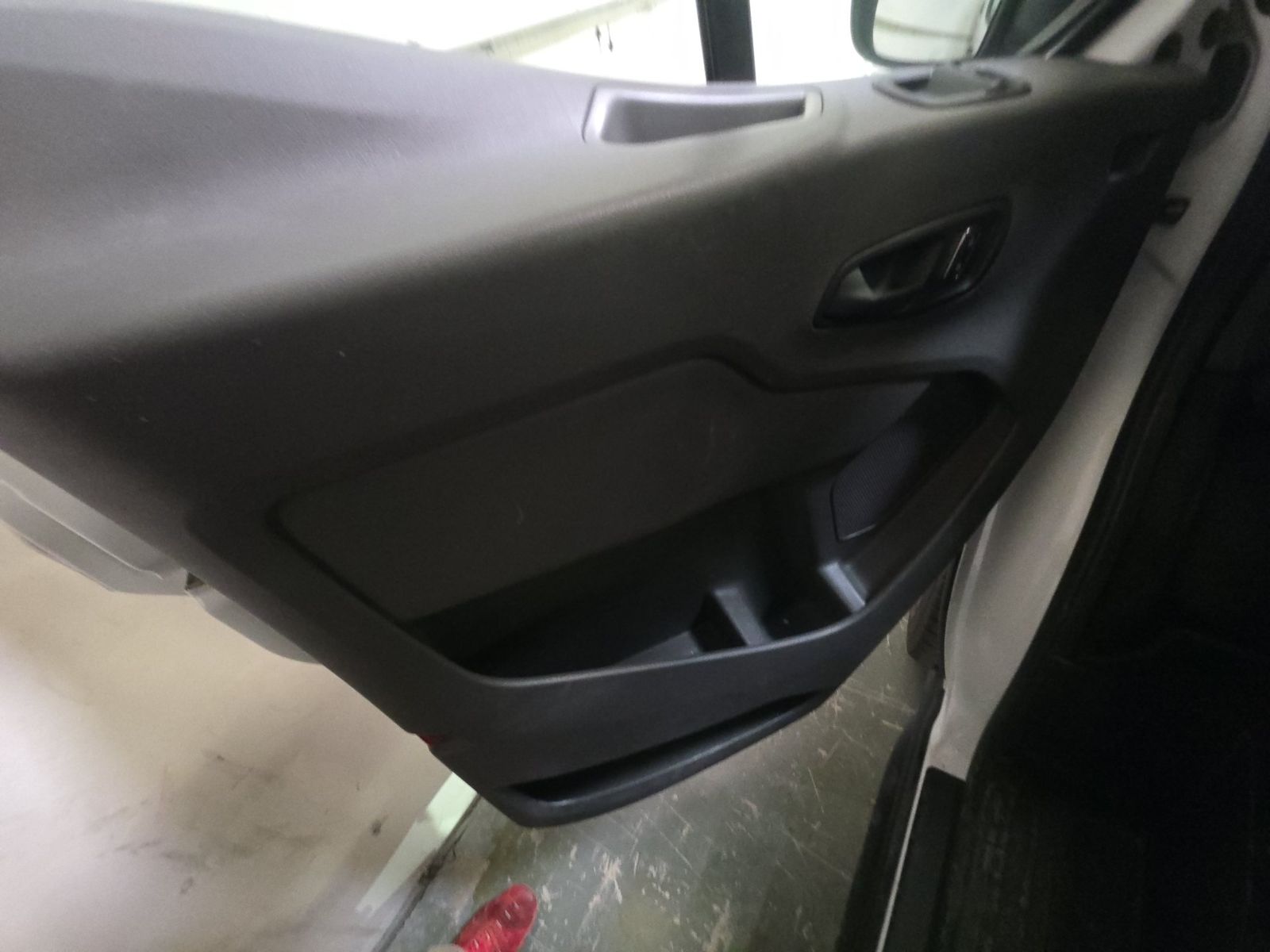 FORD TRANSIT 250 - 10