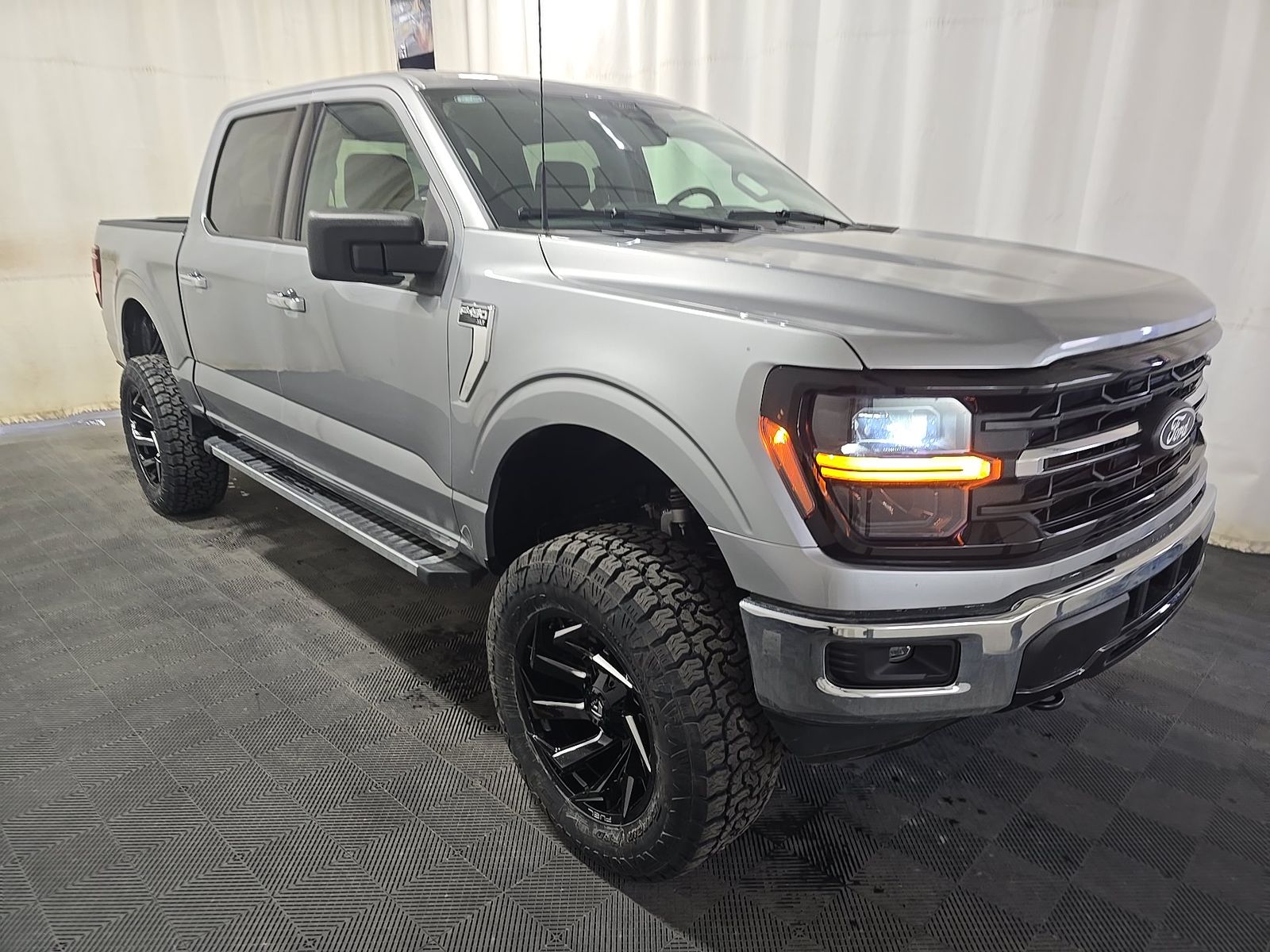 FORD F-150 - 4