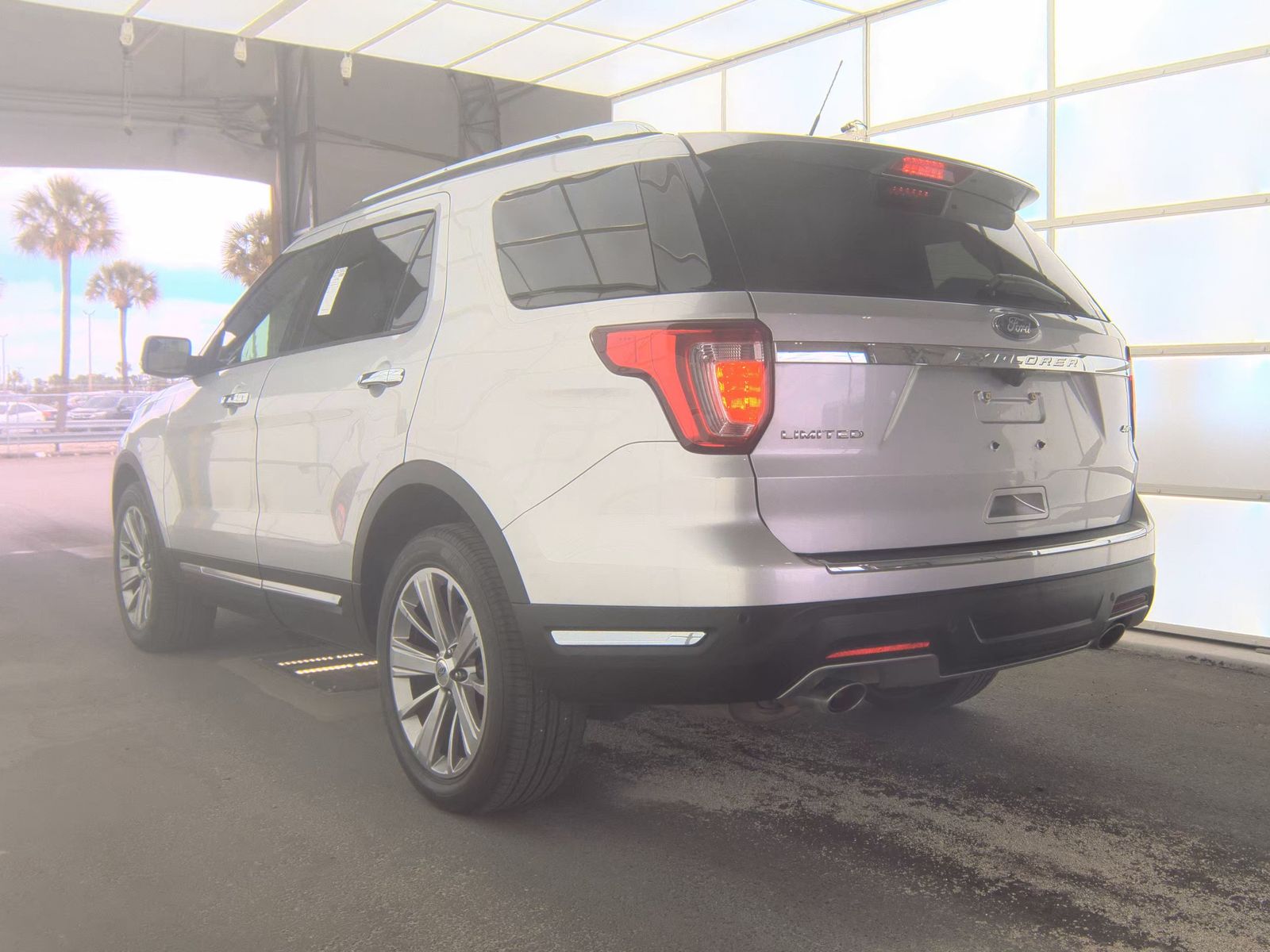 FORD EXPLORER - 9