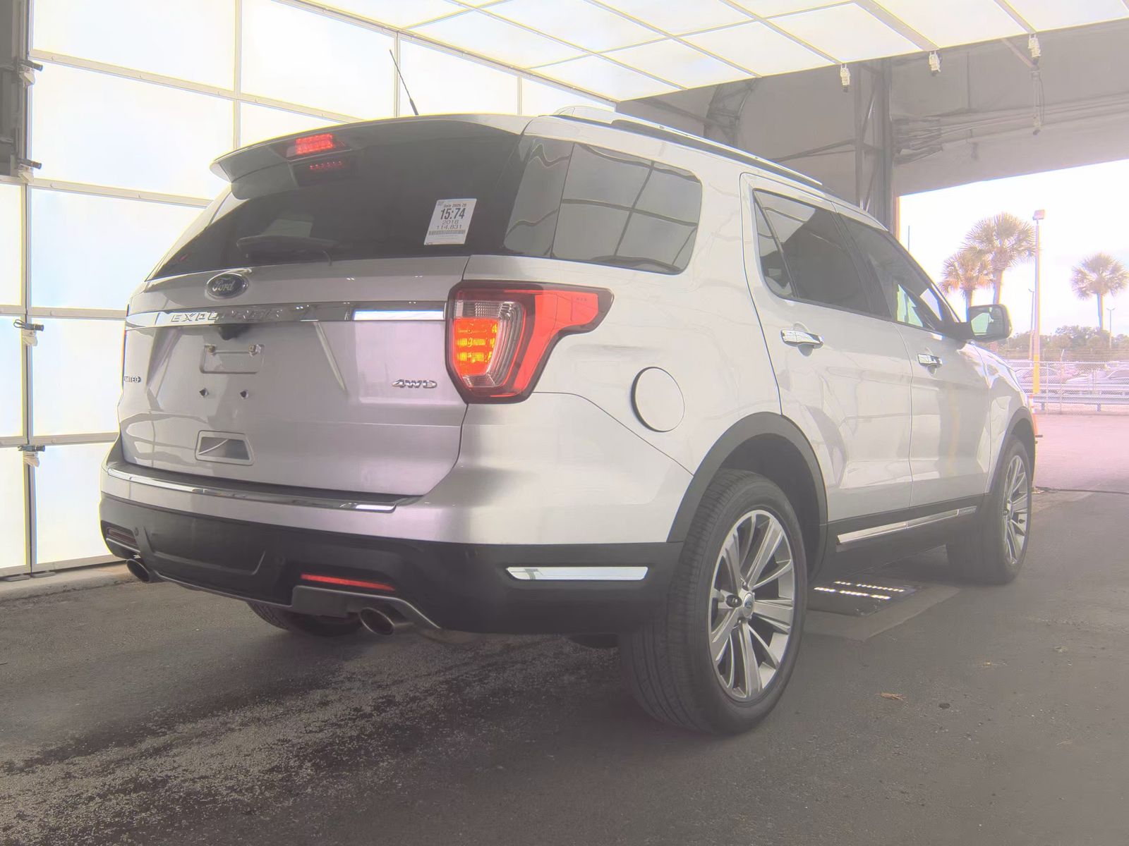 FORD EXPLORER - 6